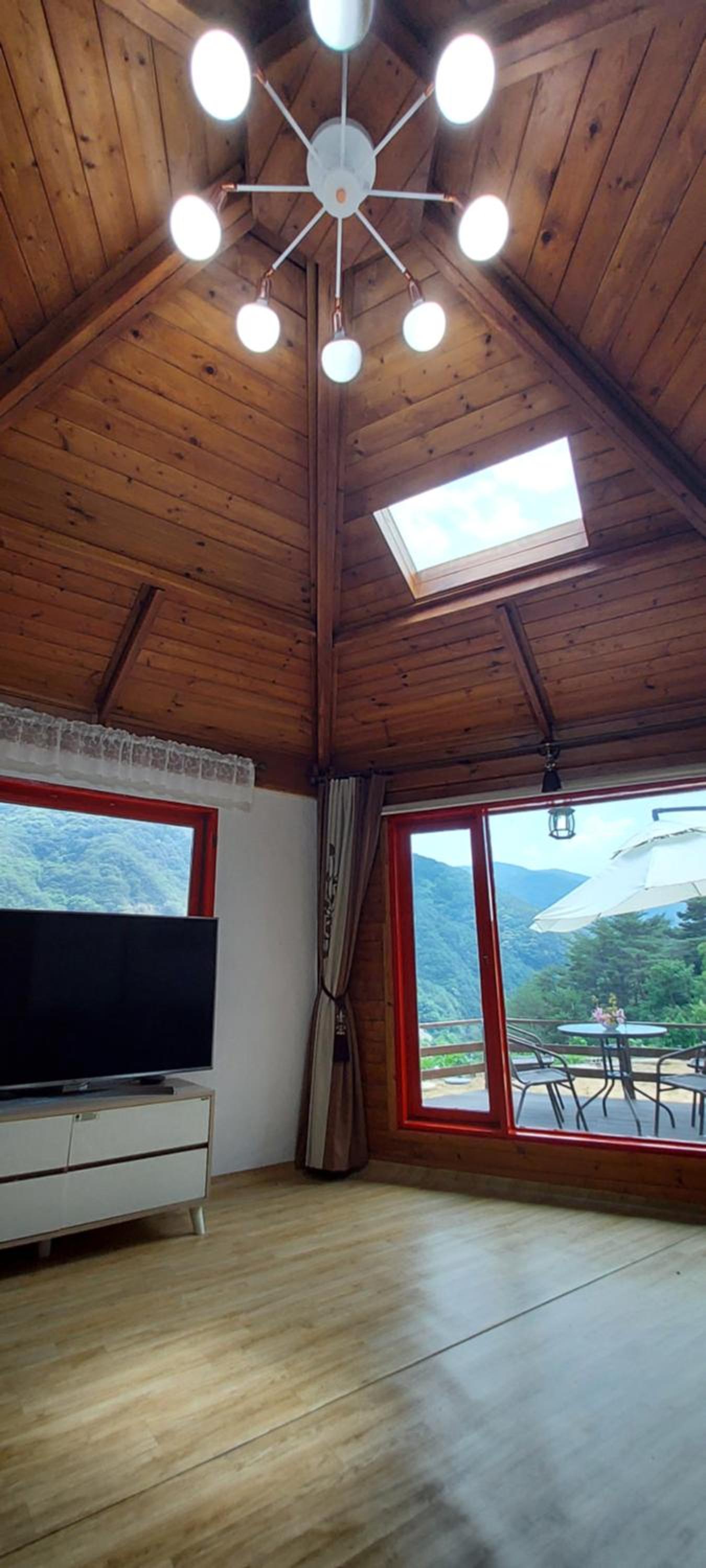 Two-Bedroom House photo 3