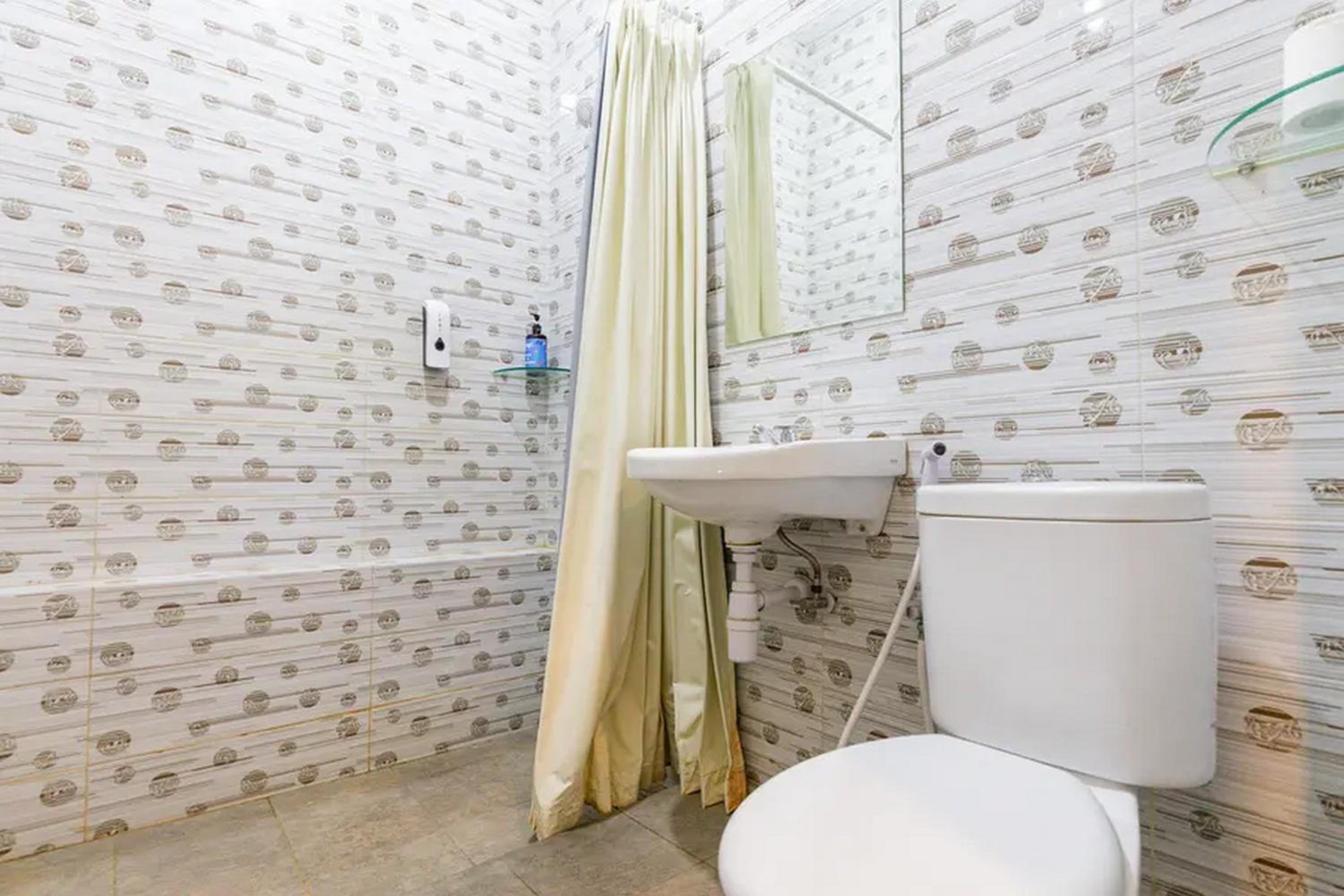 Superior Queen Room - Photo 9