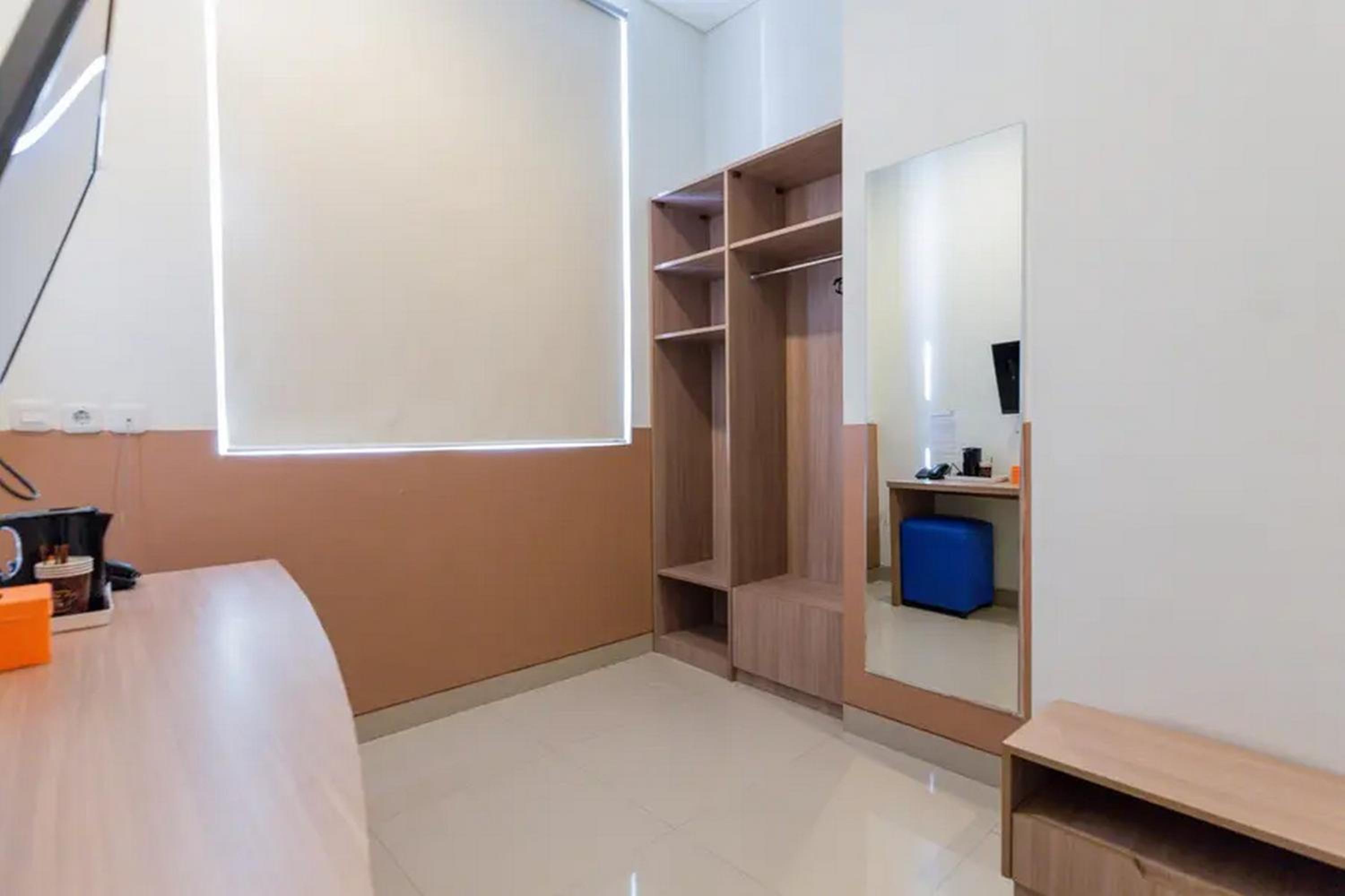 Deluxe Room - Photo 8
