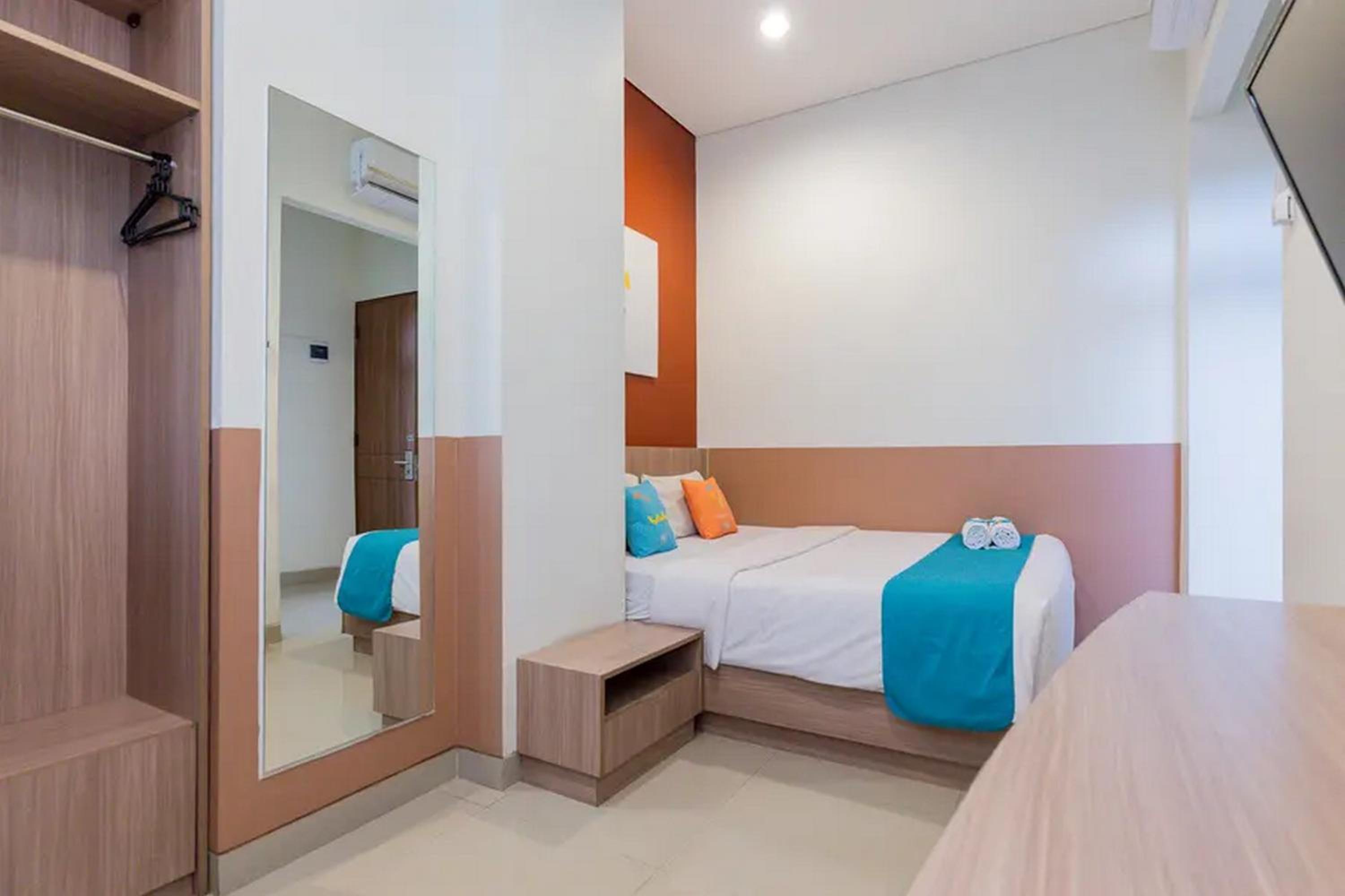 Deluxe Room - Photo 7