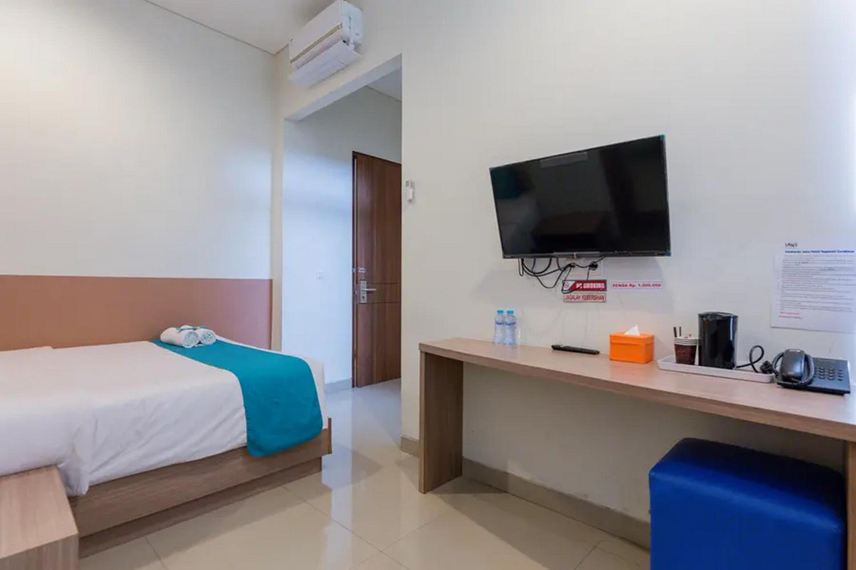 Deluxe Room - Photo 3