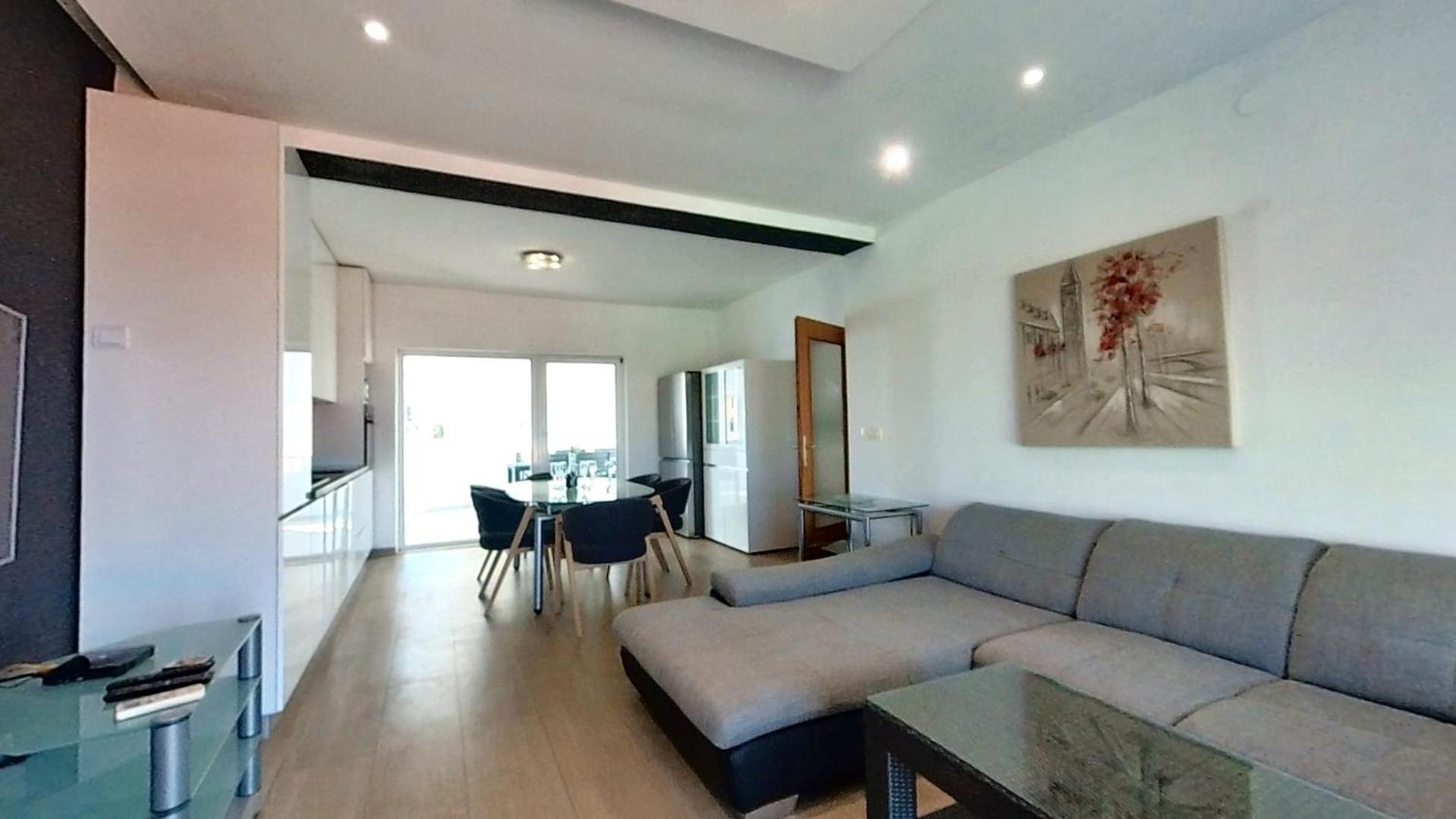 Three-Bedroom Apartment photo 2
