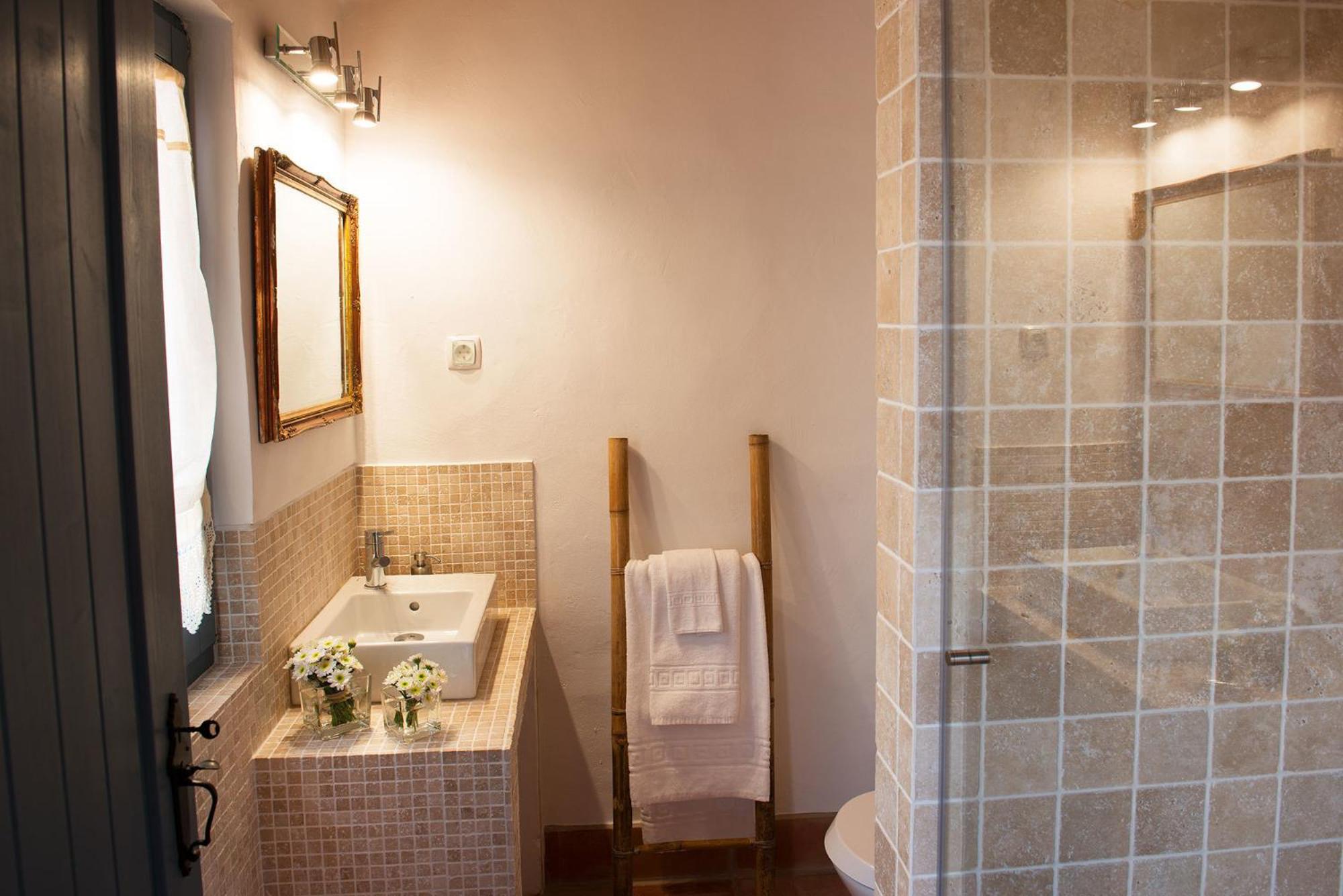 Deluxe Double Room with Terrace photo 2