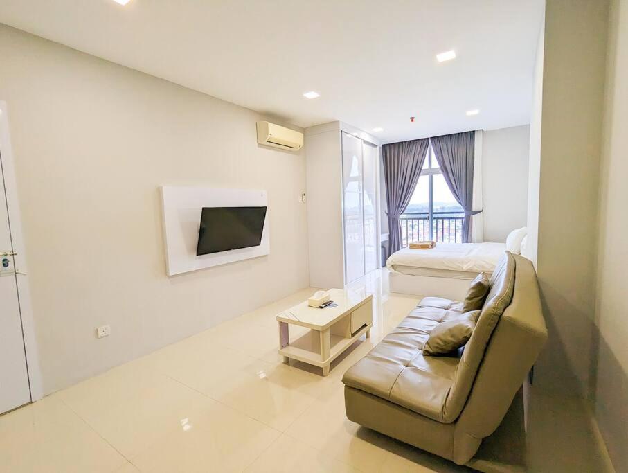 Studio Apartment photo 3