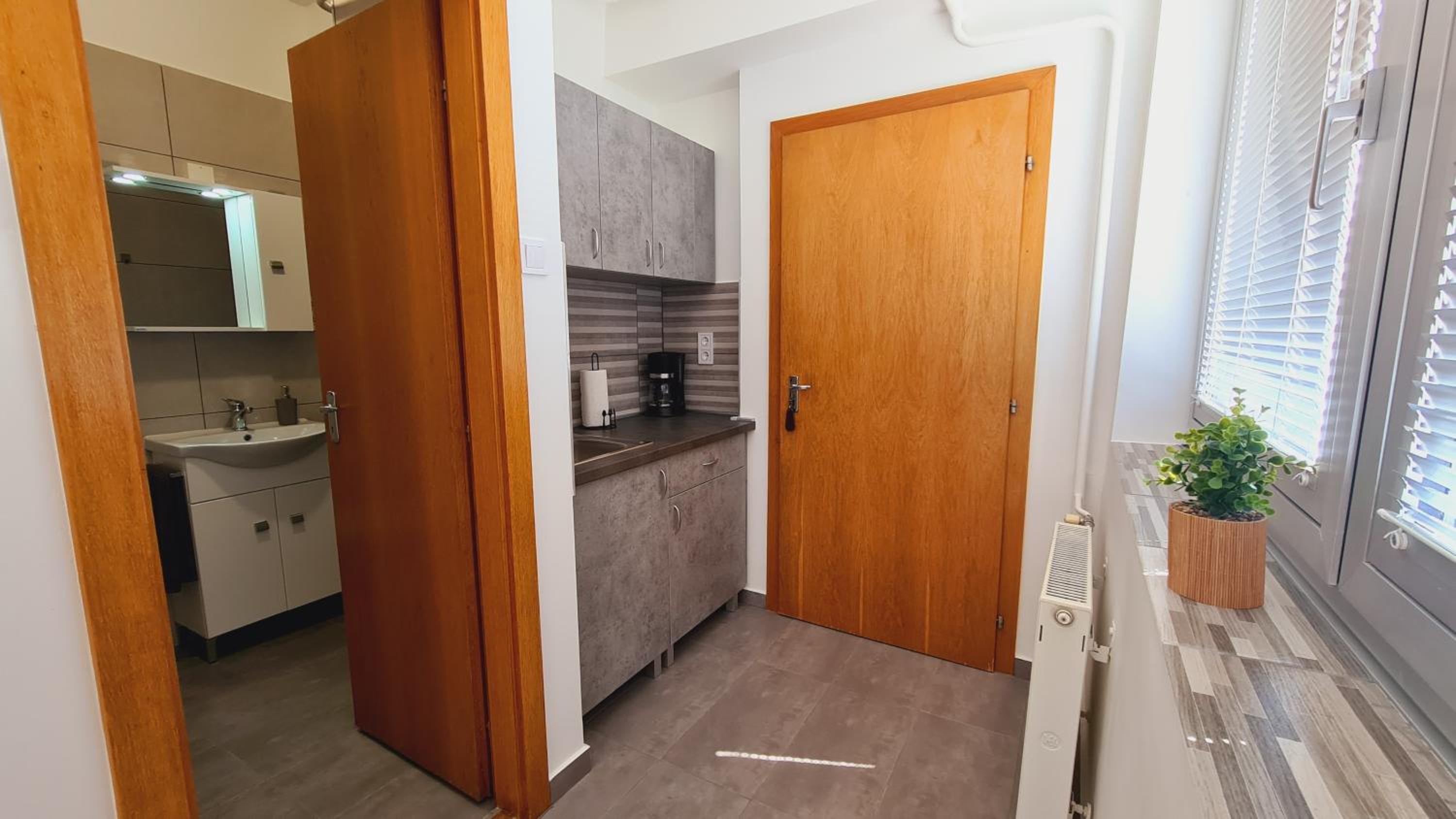 Two-Bedroom Apartment - Photo 4