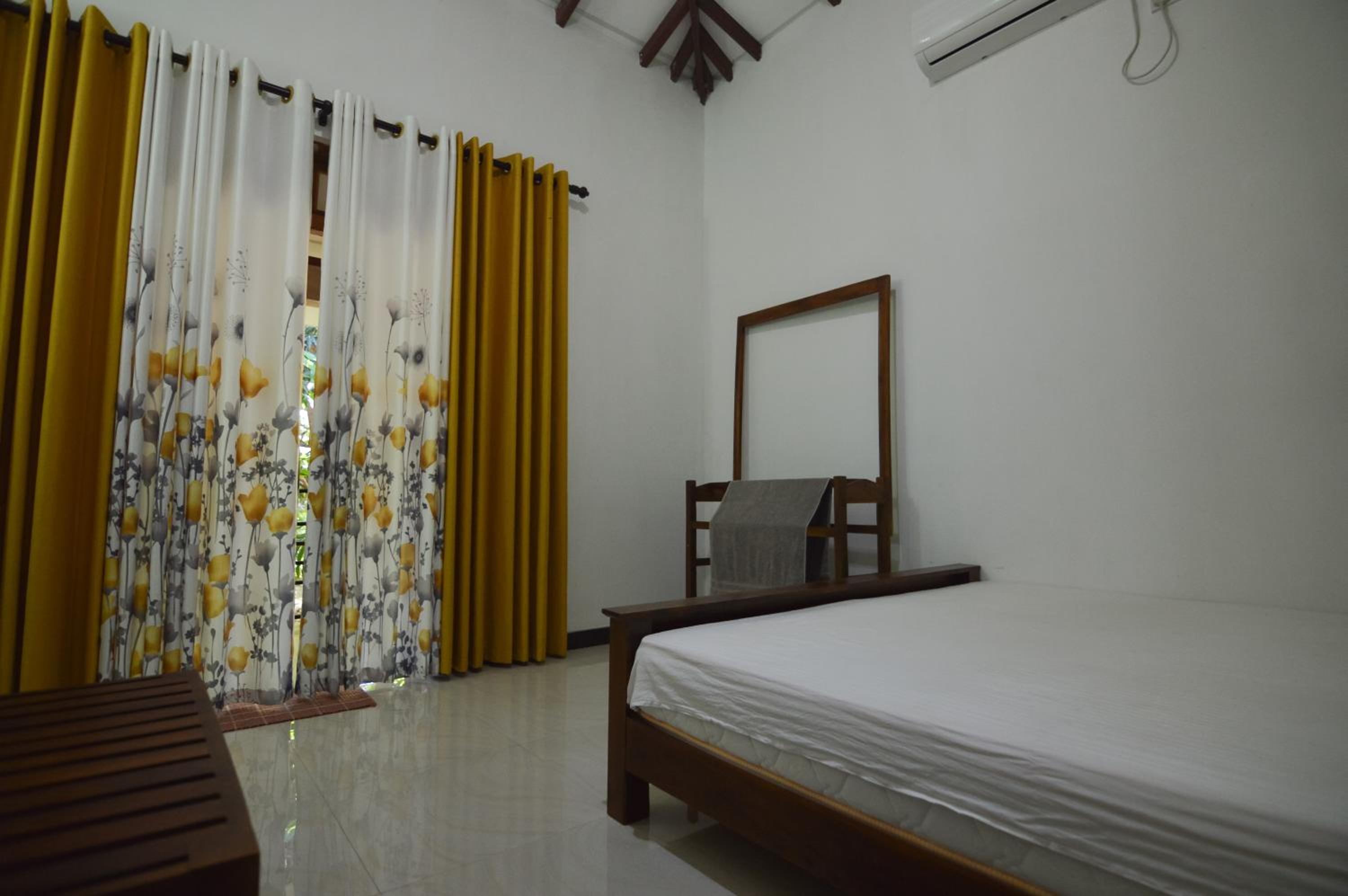 Deluxe Double Room with Balcony photo 2