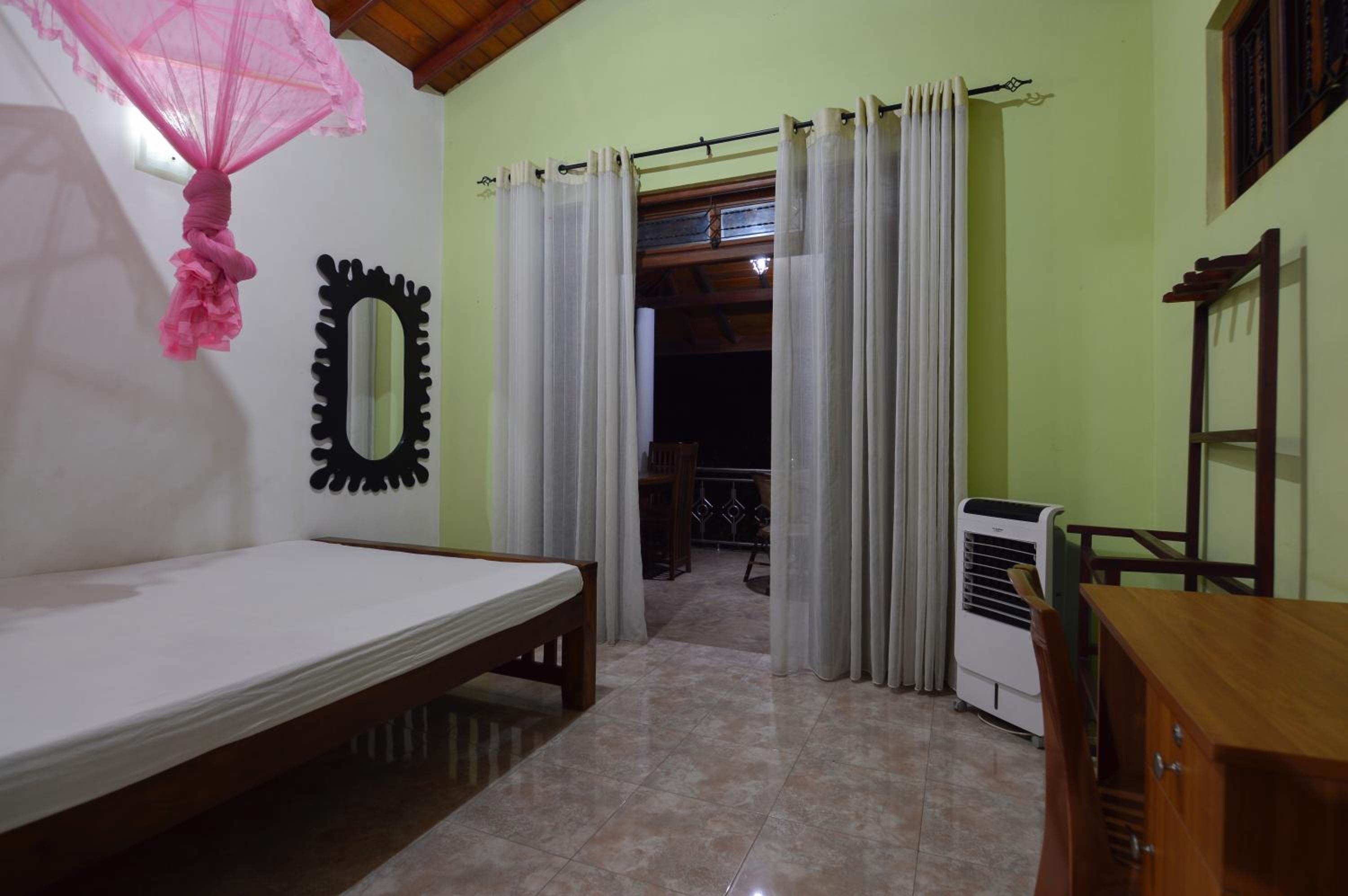 Deluxe Double Room with Balcony photo 1