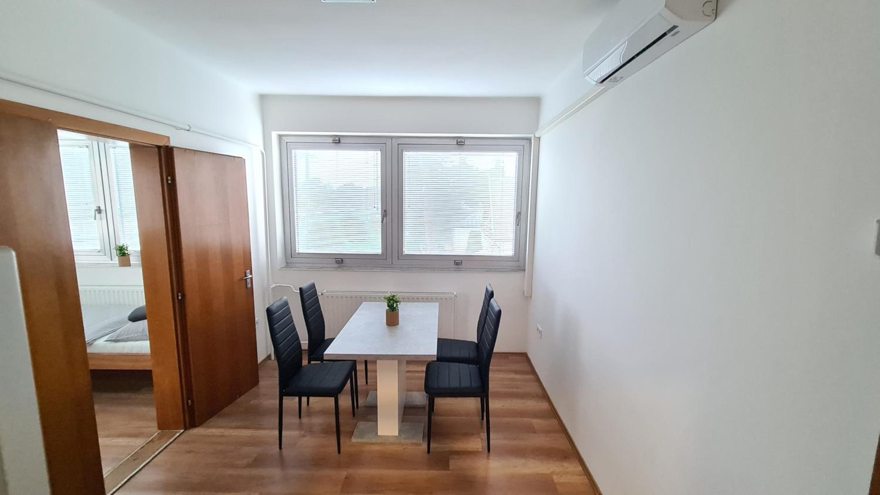 One-Bedroom Apartment - Photo 16