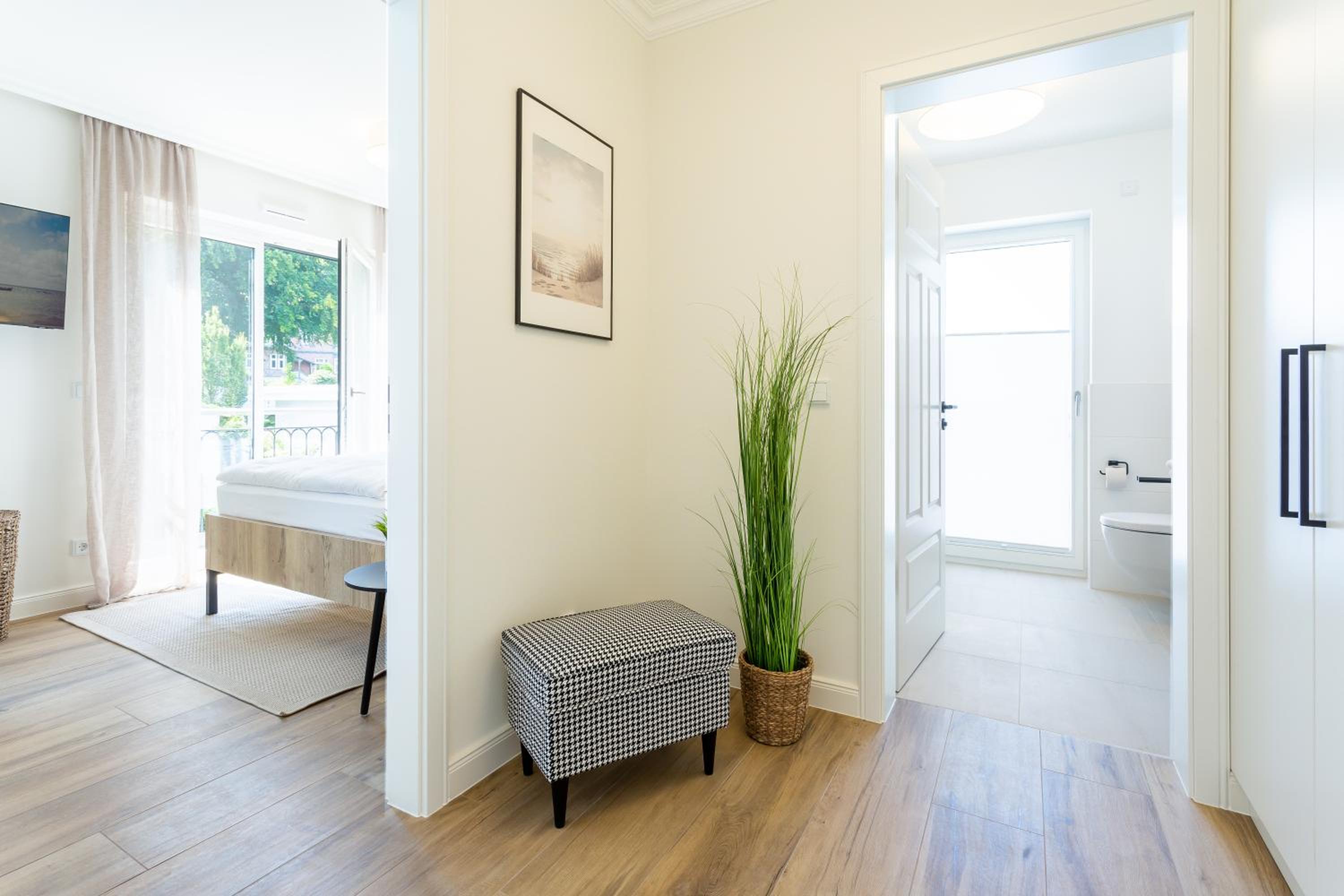 Apartment 5 mit Balkon und Gartenblick  photo 2
