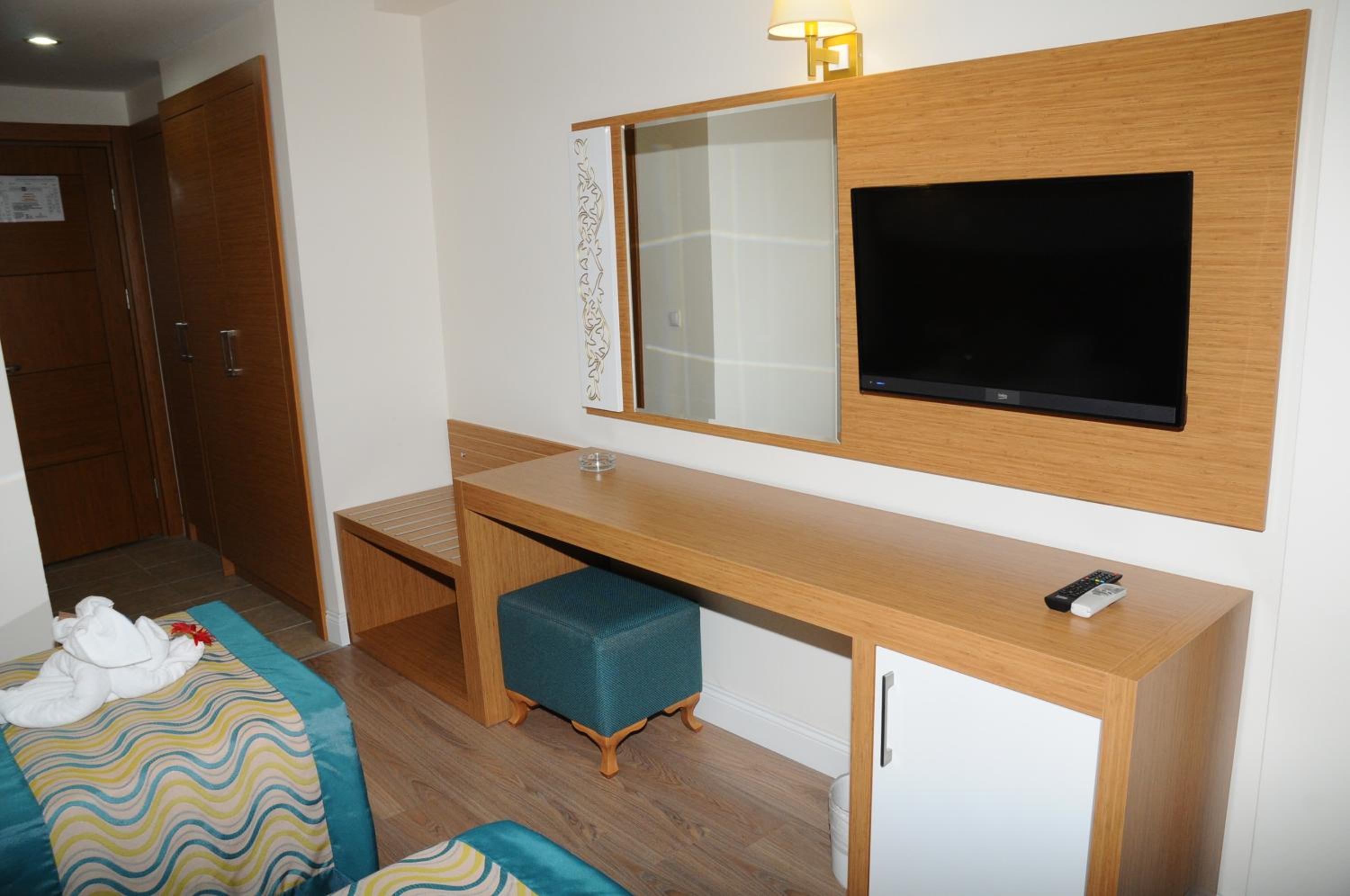 Standard Triple Room photo 2