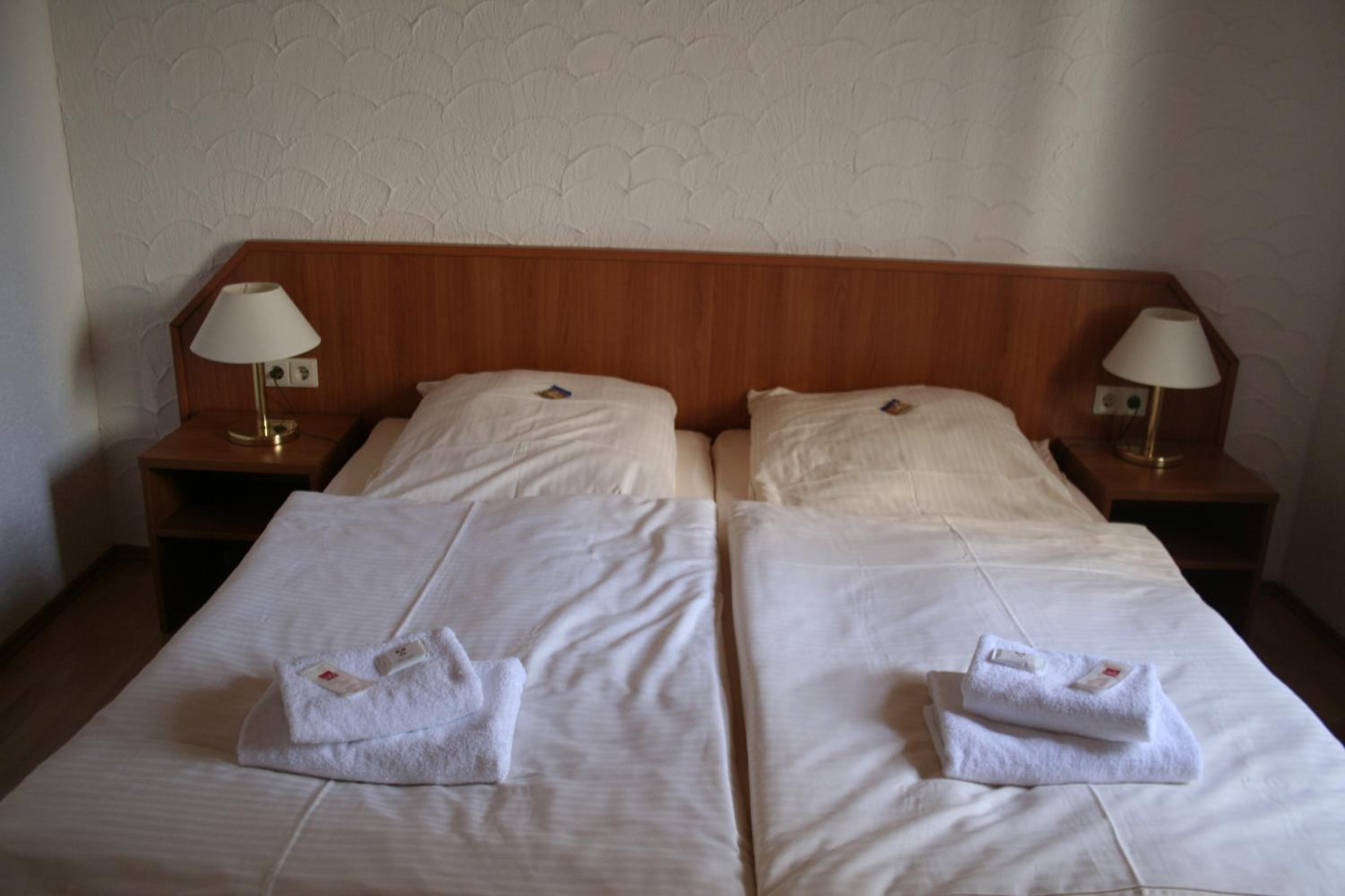 Double Room - Photo 3