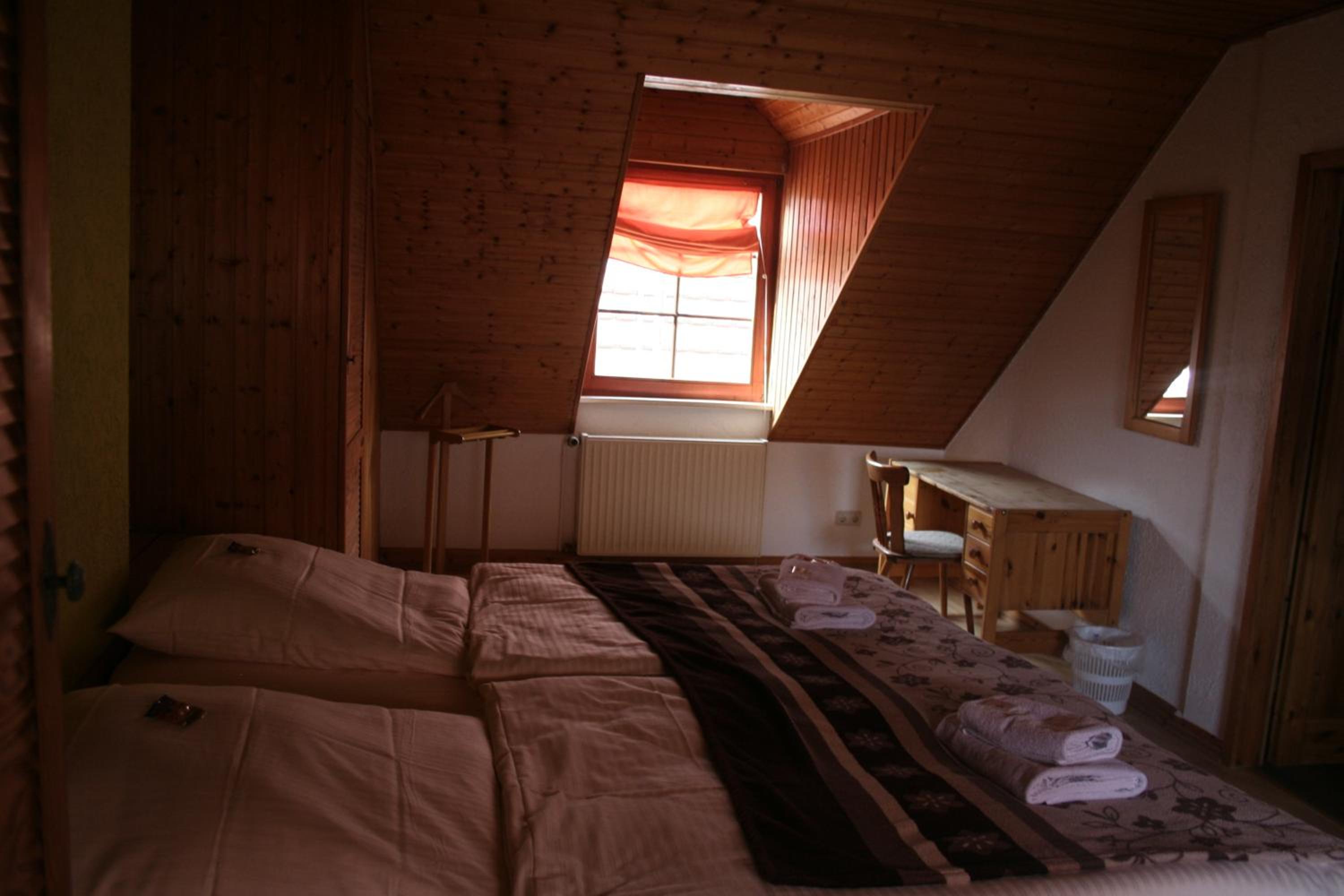 Triple Room with Shower - Photo 3
