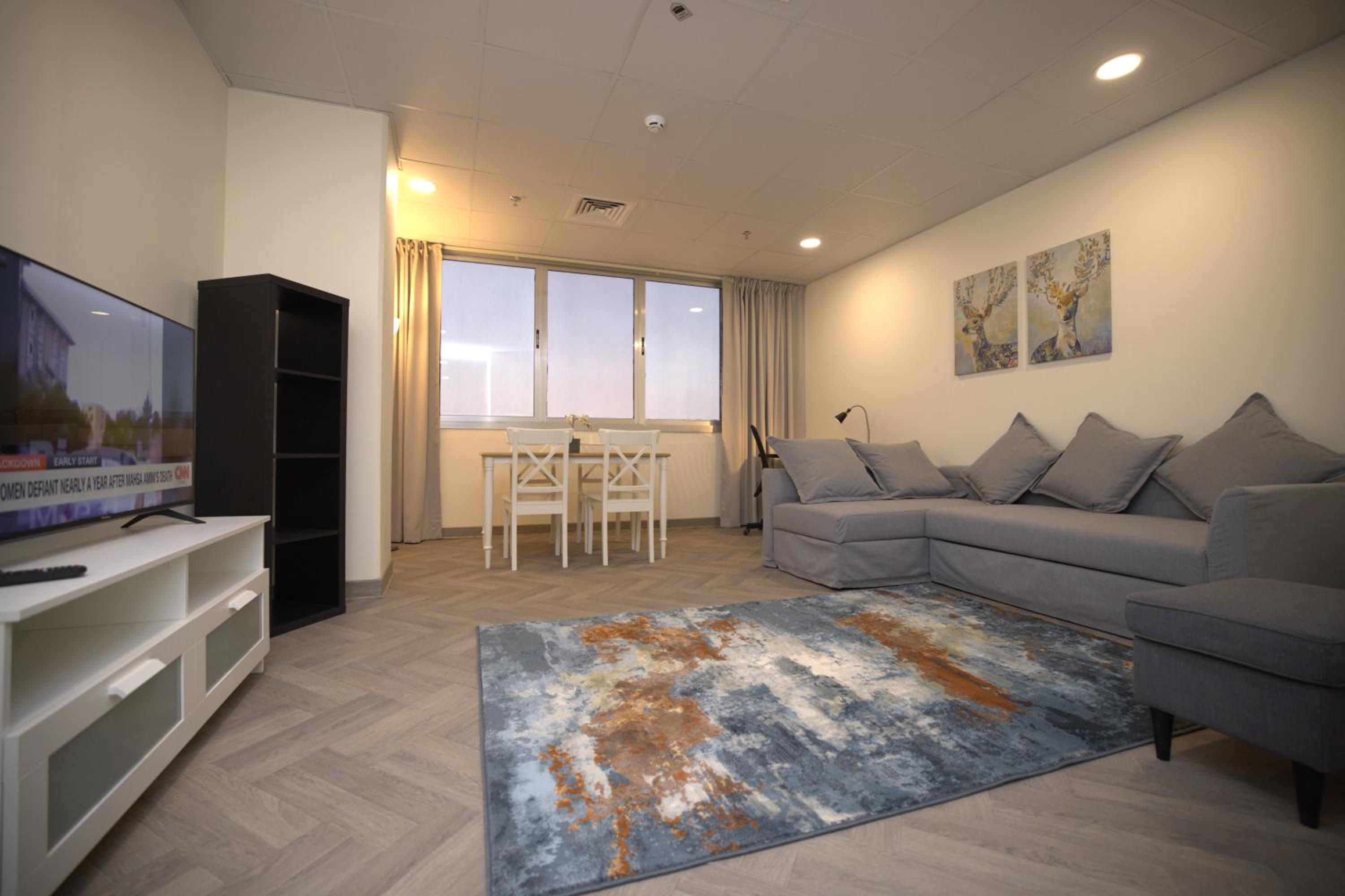 One-Bedroom Suite - Photo 1