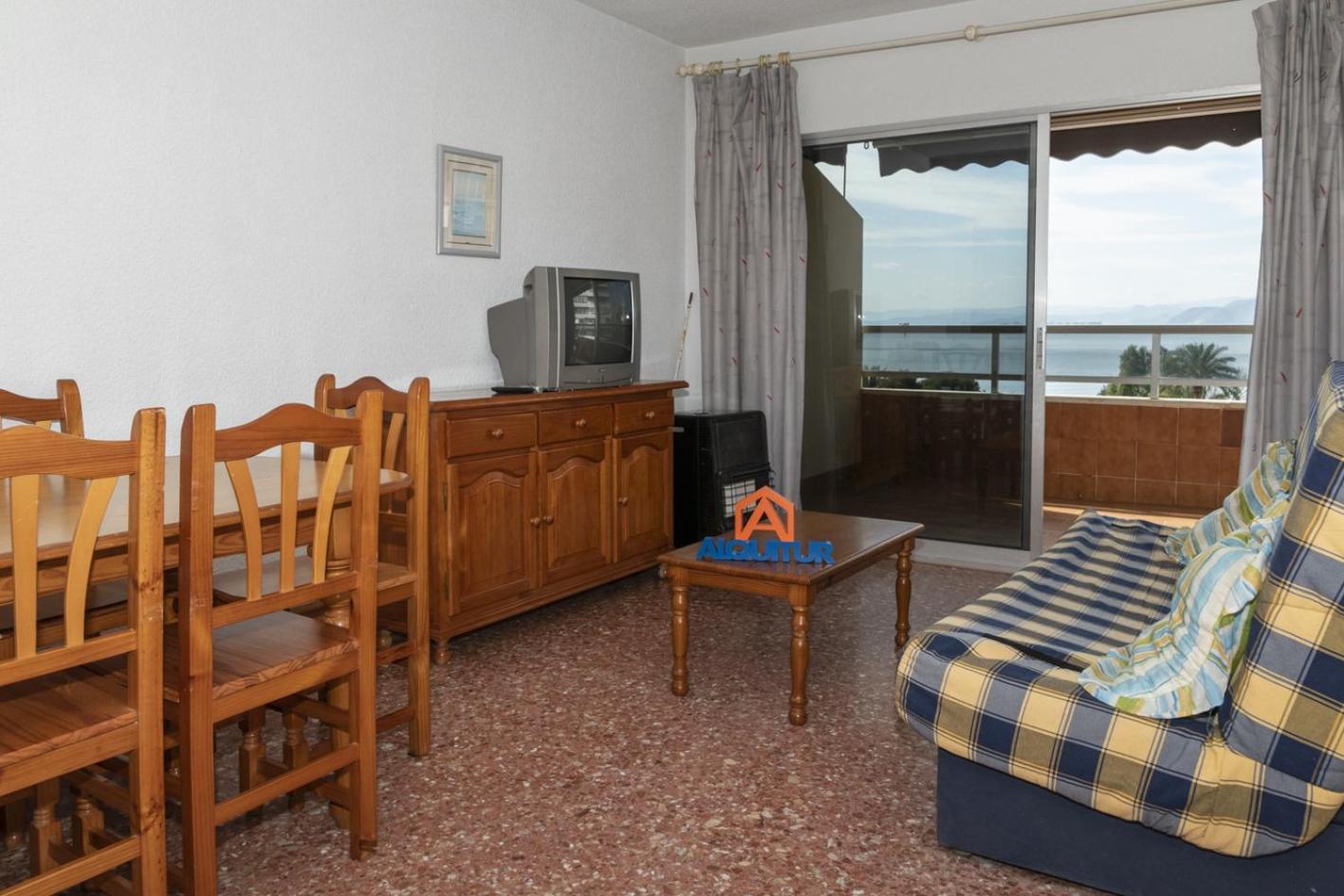 Apartamento con vista al mar
