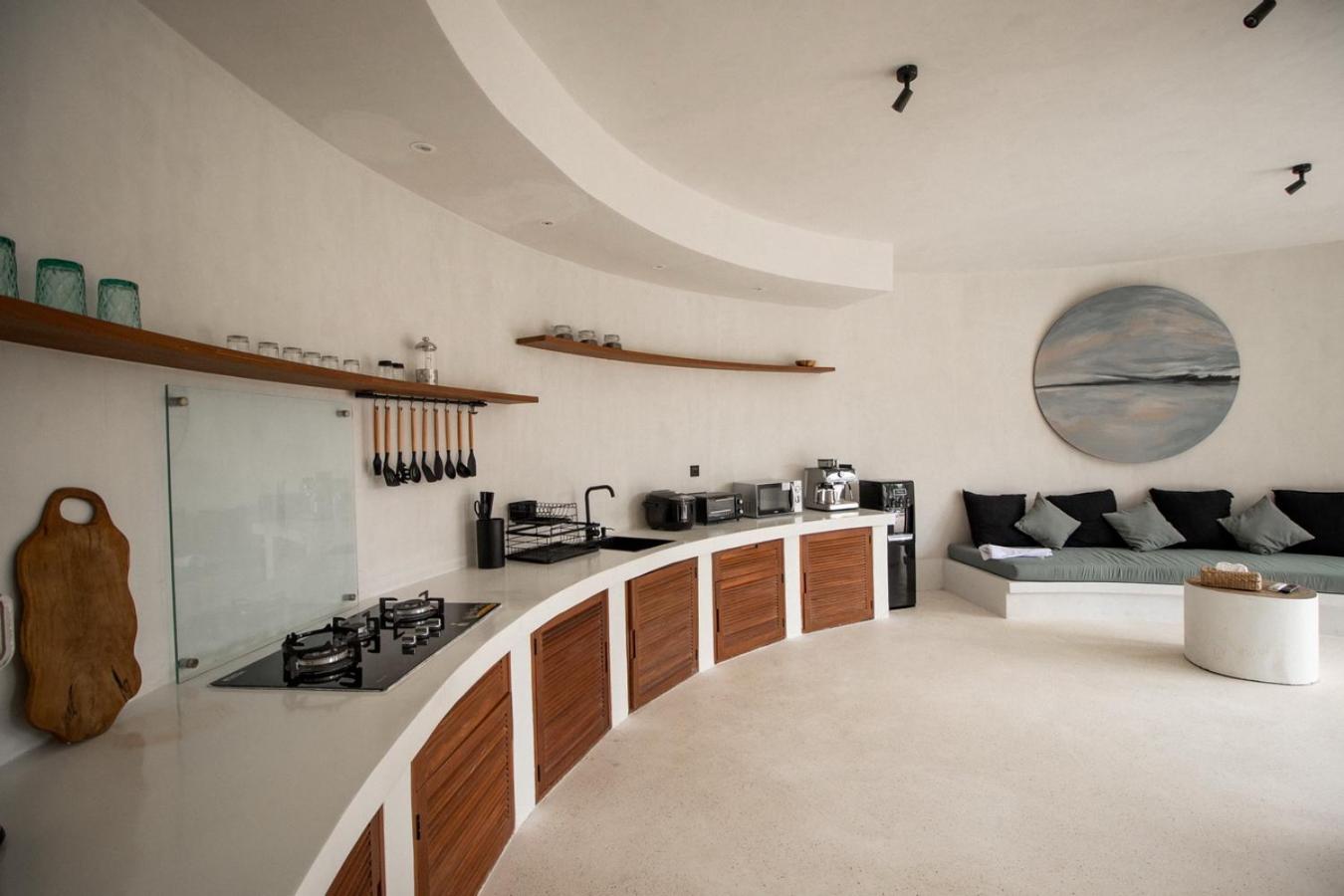 Three-Bedroom Villa - Photo 20