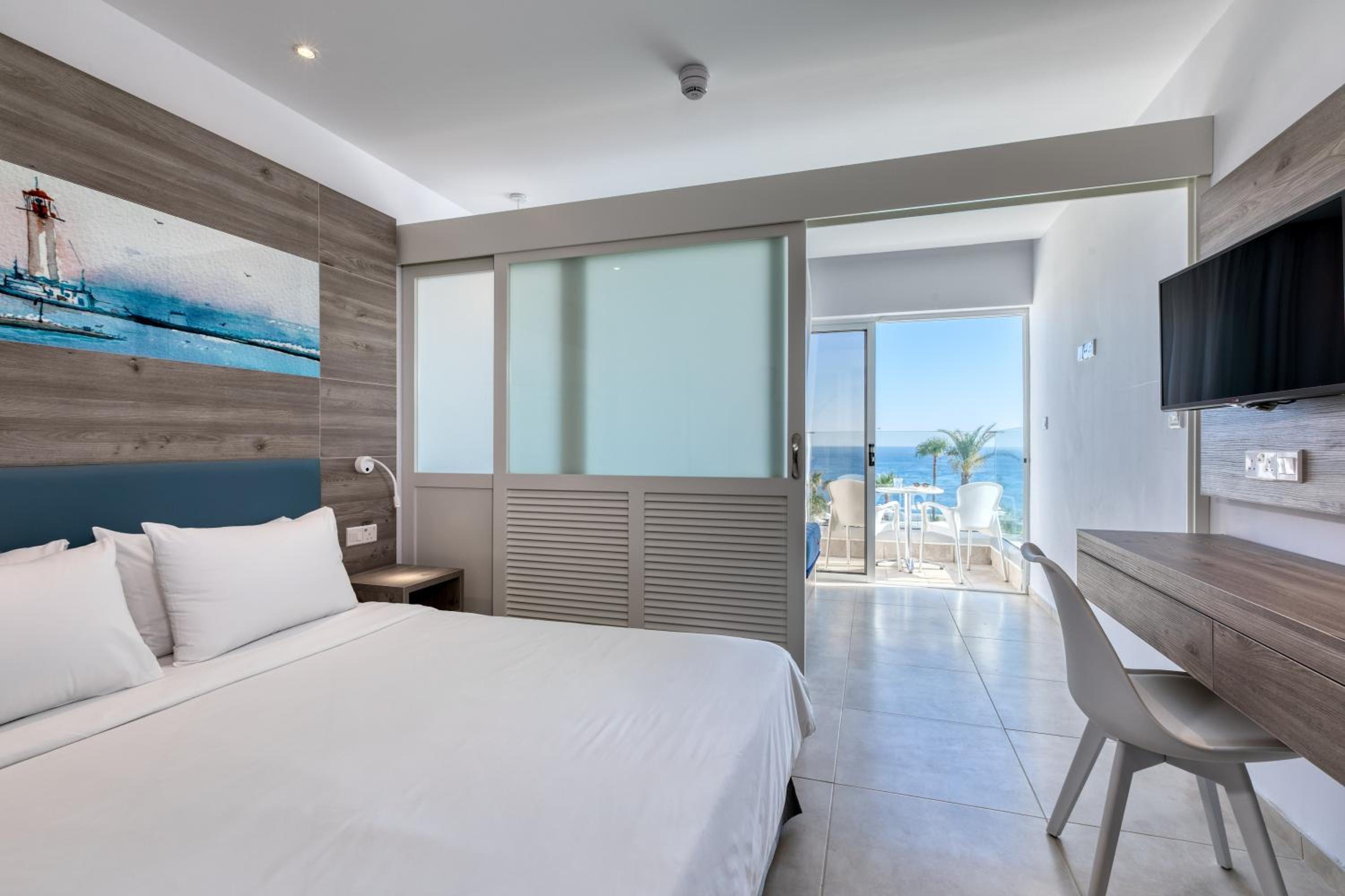 Family Room Sea View (Garden Area) - Photo 4