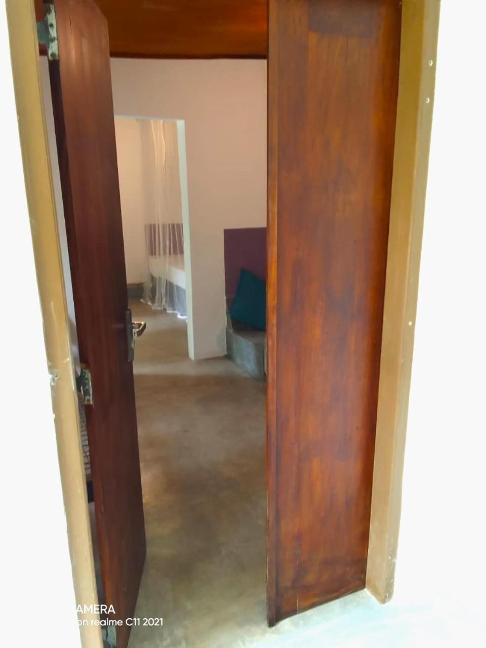 Standard Queen Room photo 3