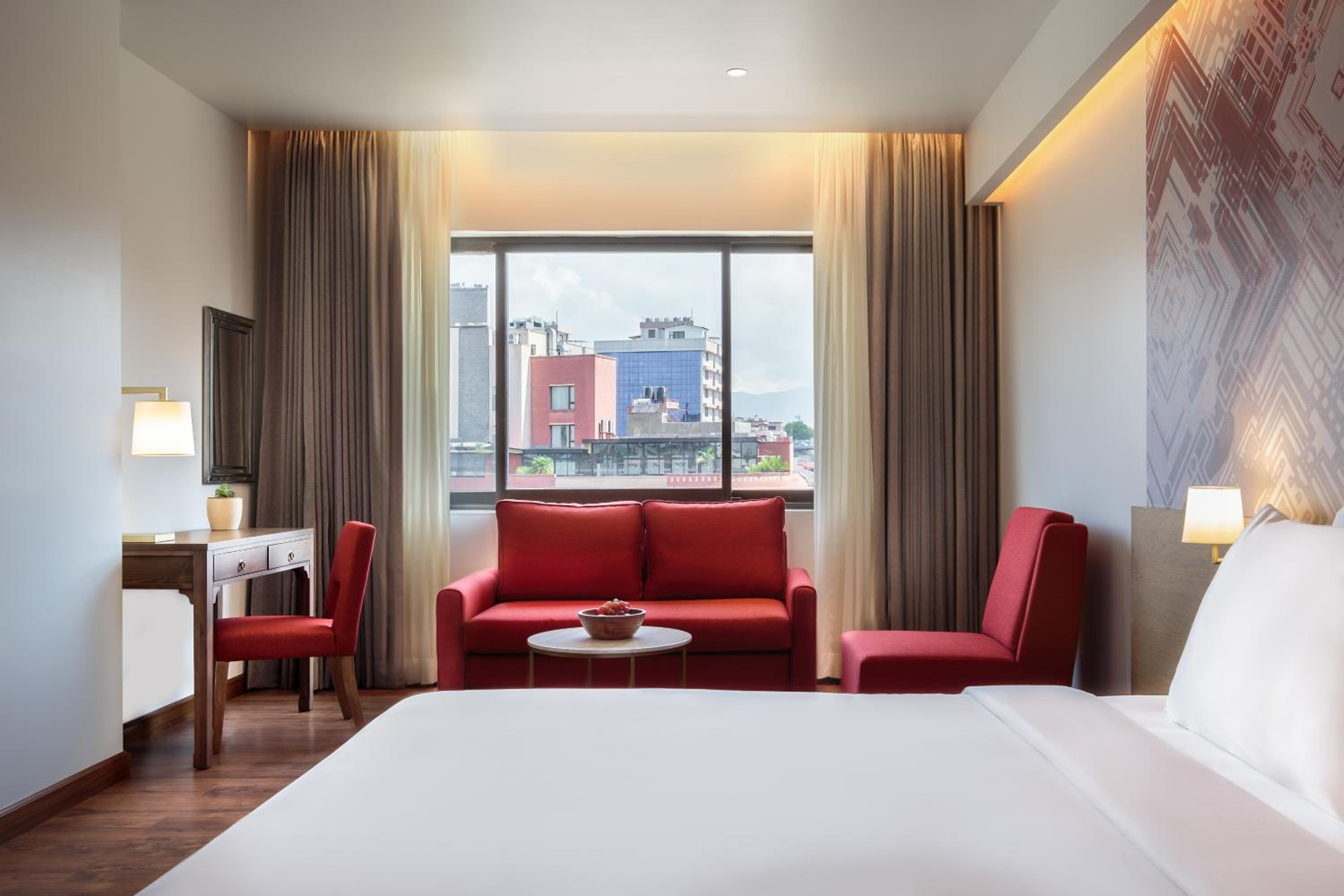 Deluxe King Room - Photo 3
