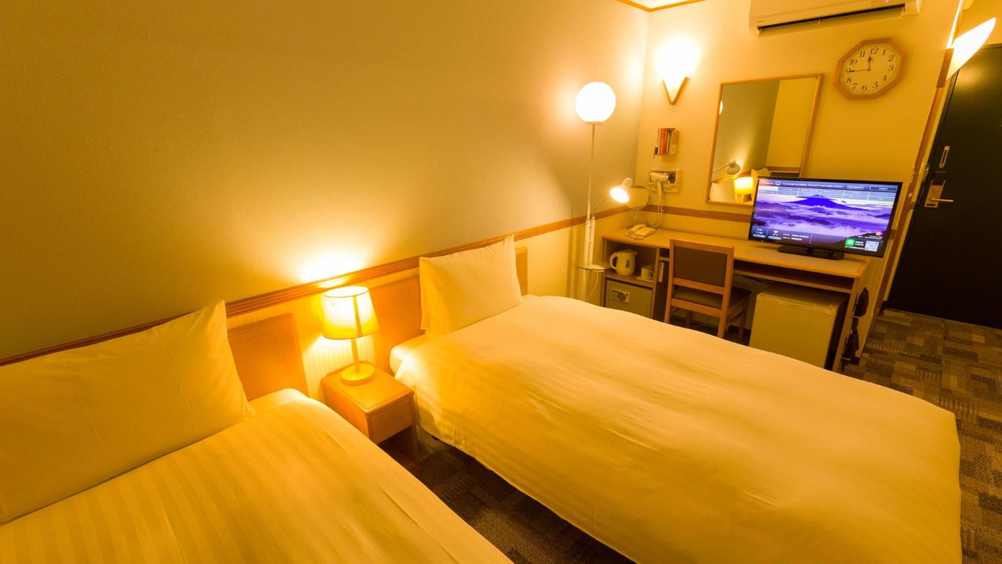 Superior Twin Room - Smoking photo 3