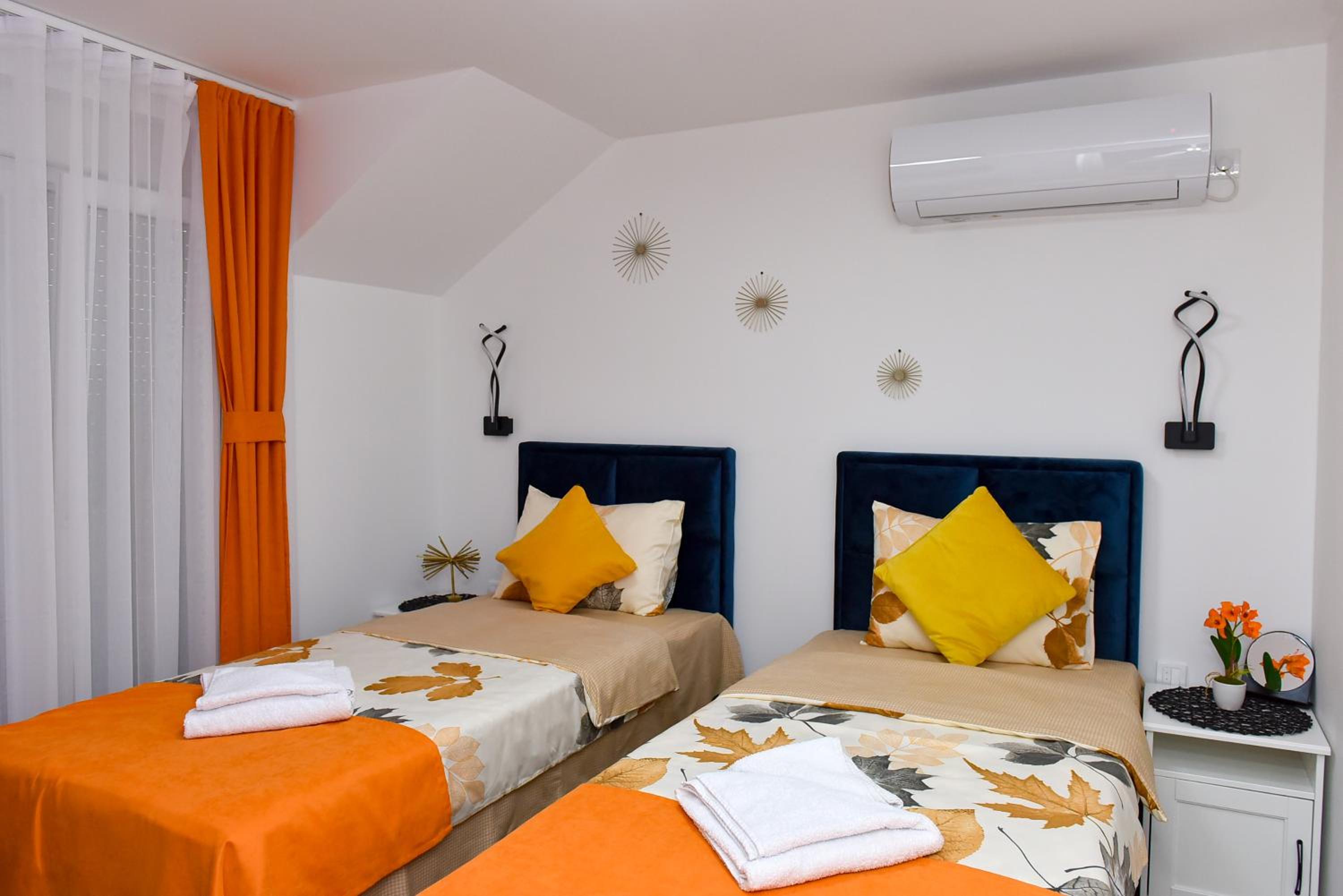Standard Twin Room photo 1