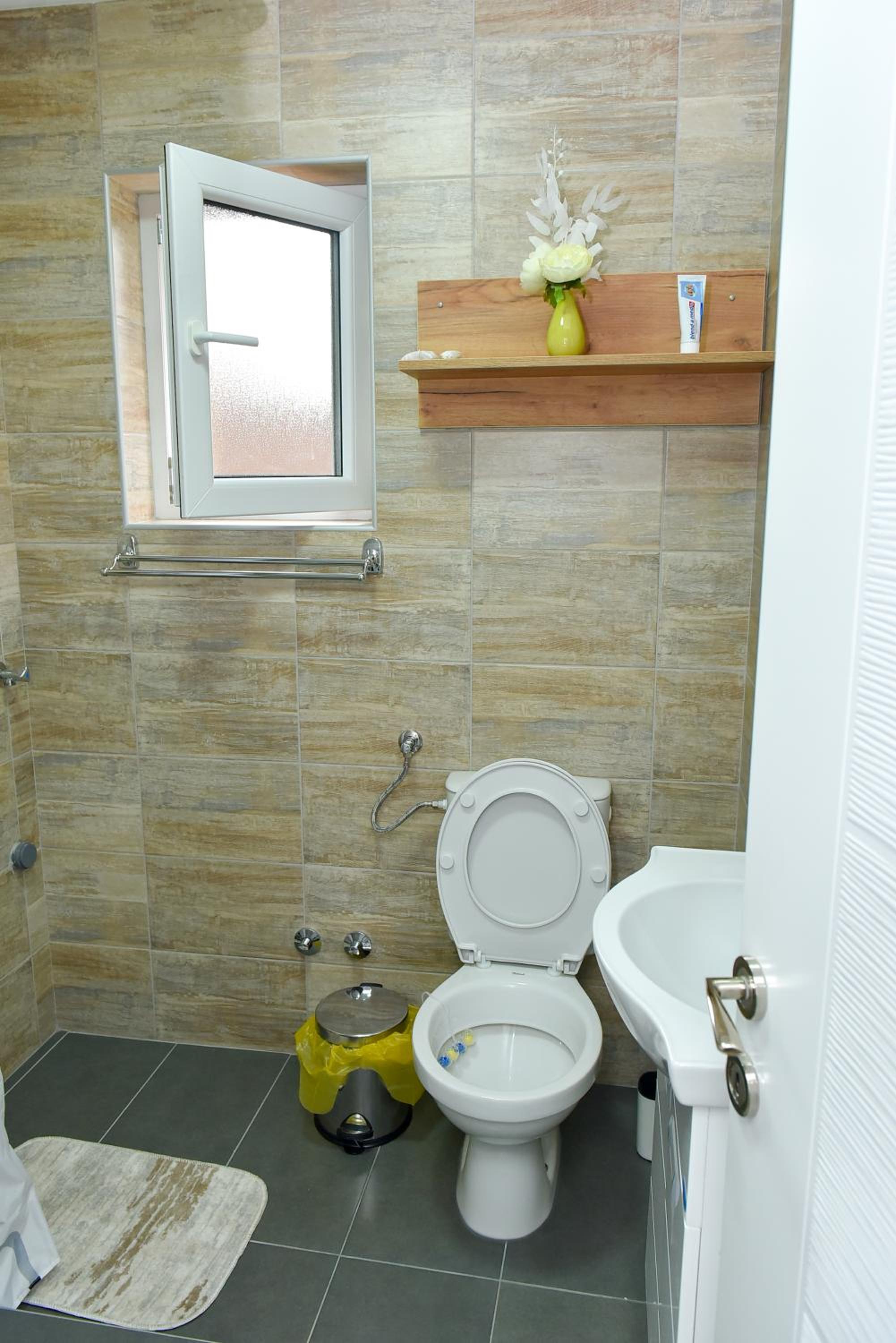 Standard Twin Room photo 2