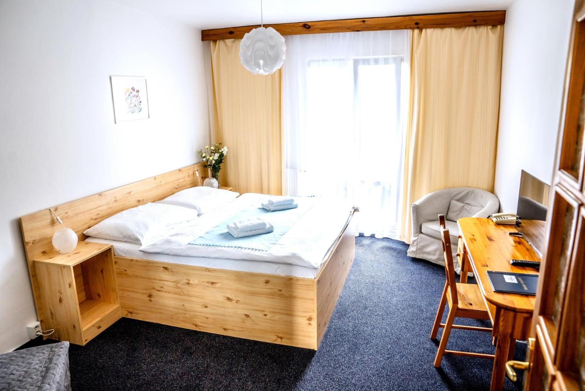 Double Room - Photo 2