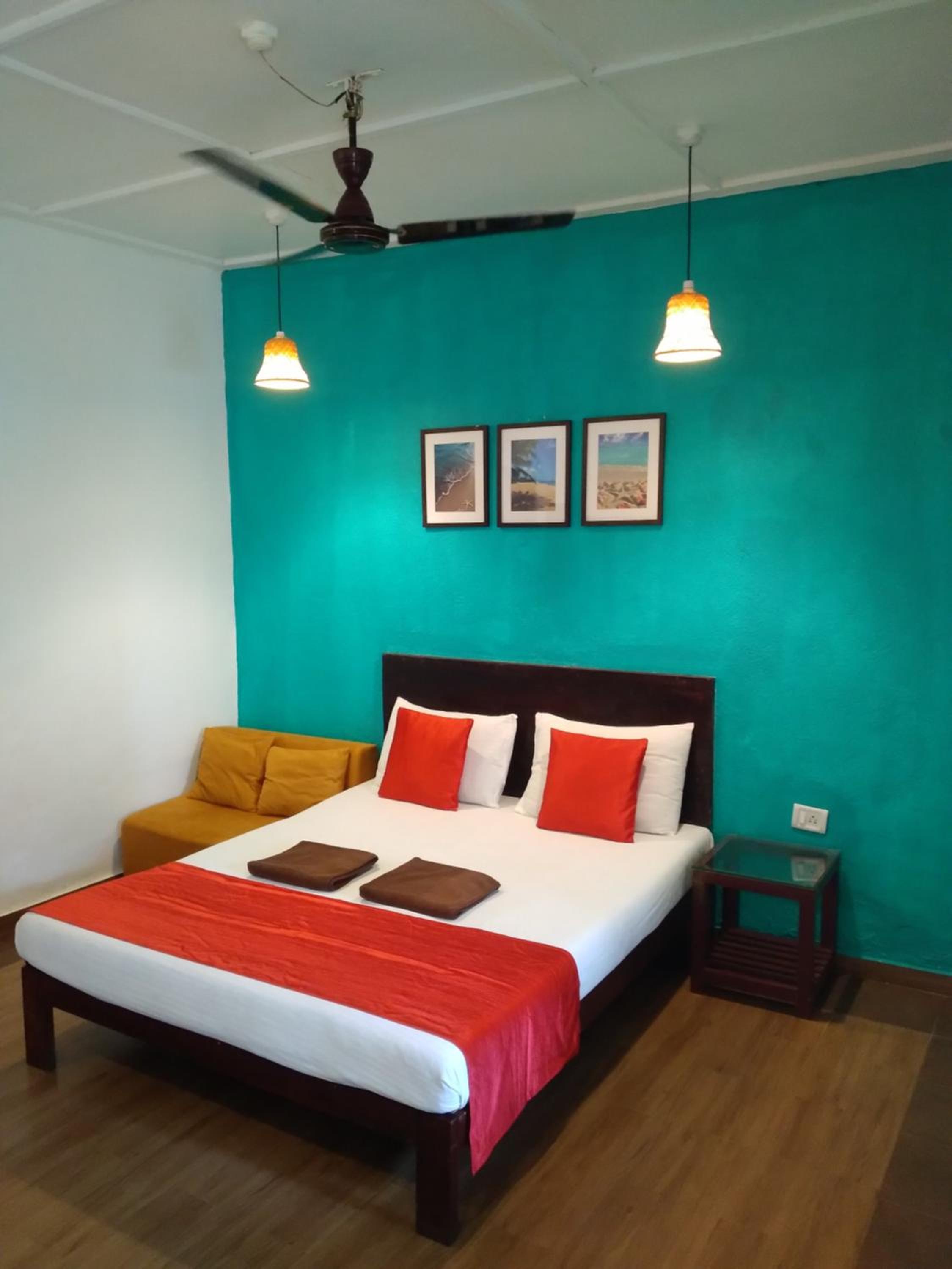 Deluxe Double Room - Photo 9