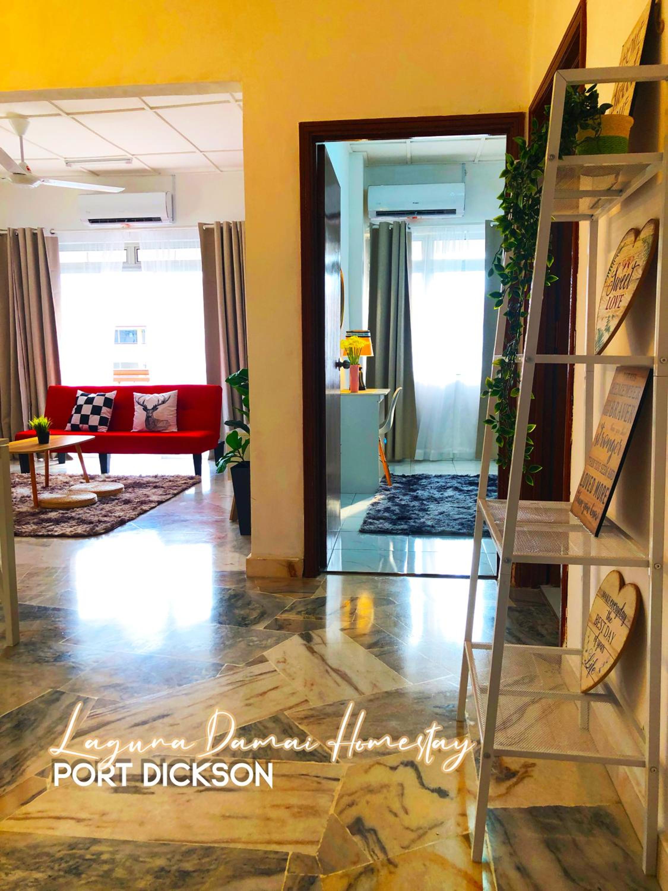 Three-Bedroom Apartment with View photo 2
