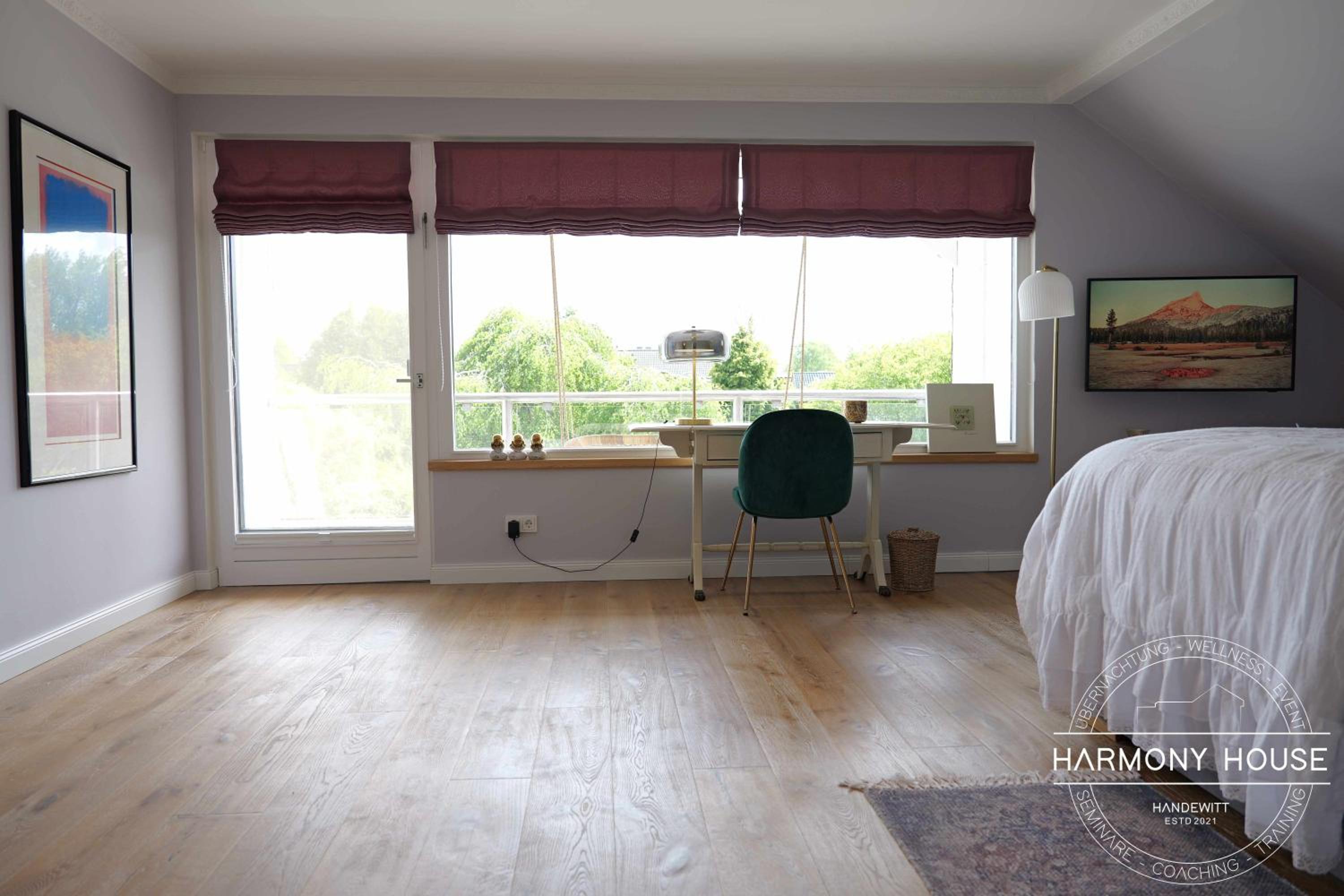 Double Room with Balcony - Photo 12