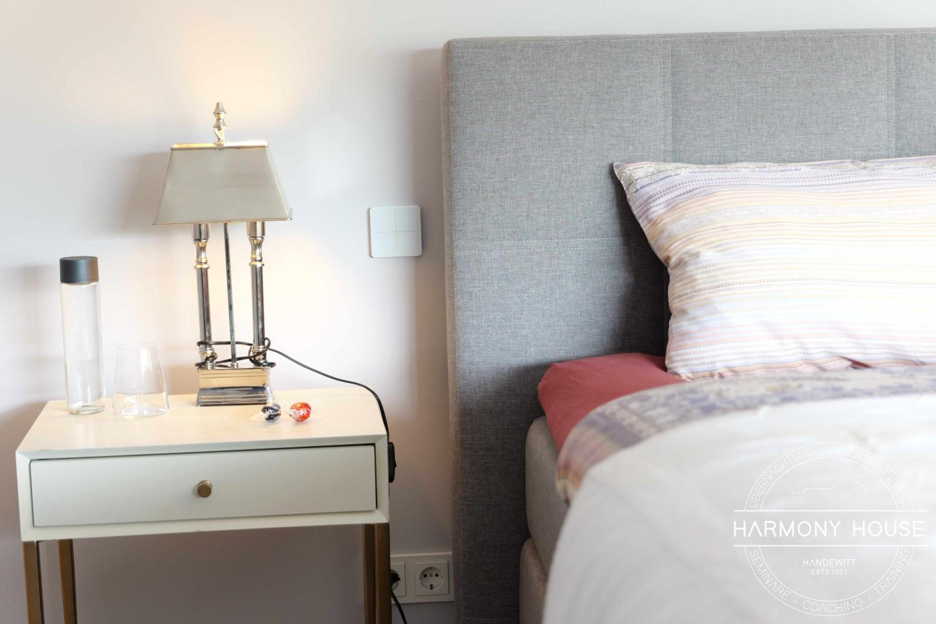 Double Room with Balcony - Photo 11