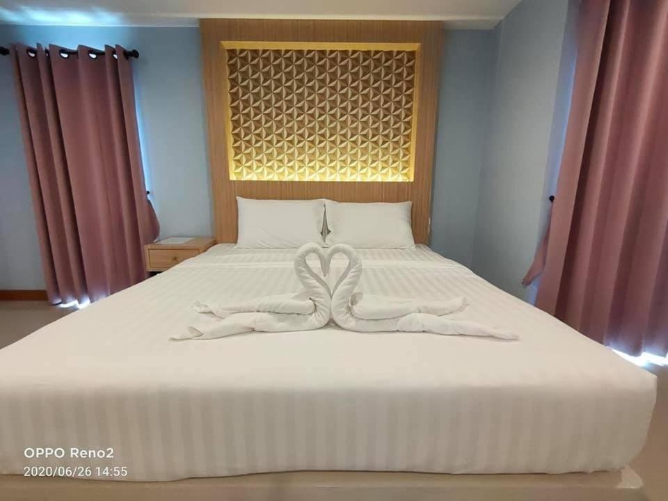 Deluxe Double or Twin Room with Balcony photo 3