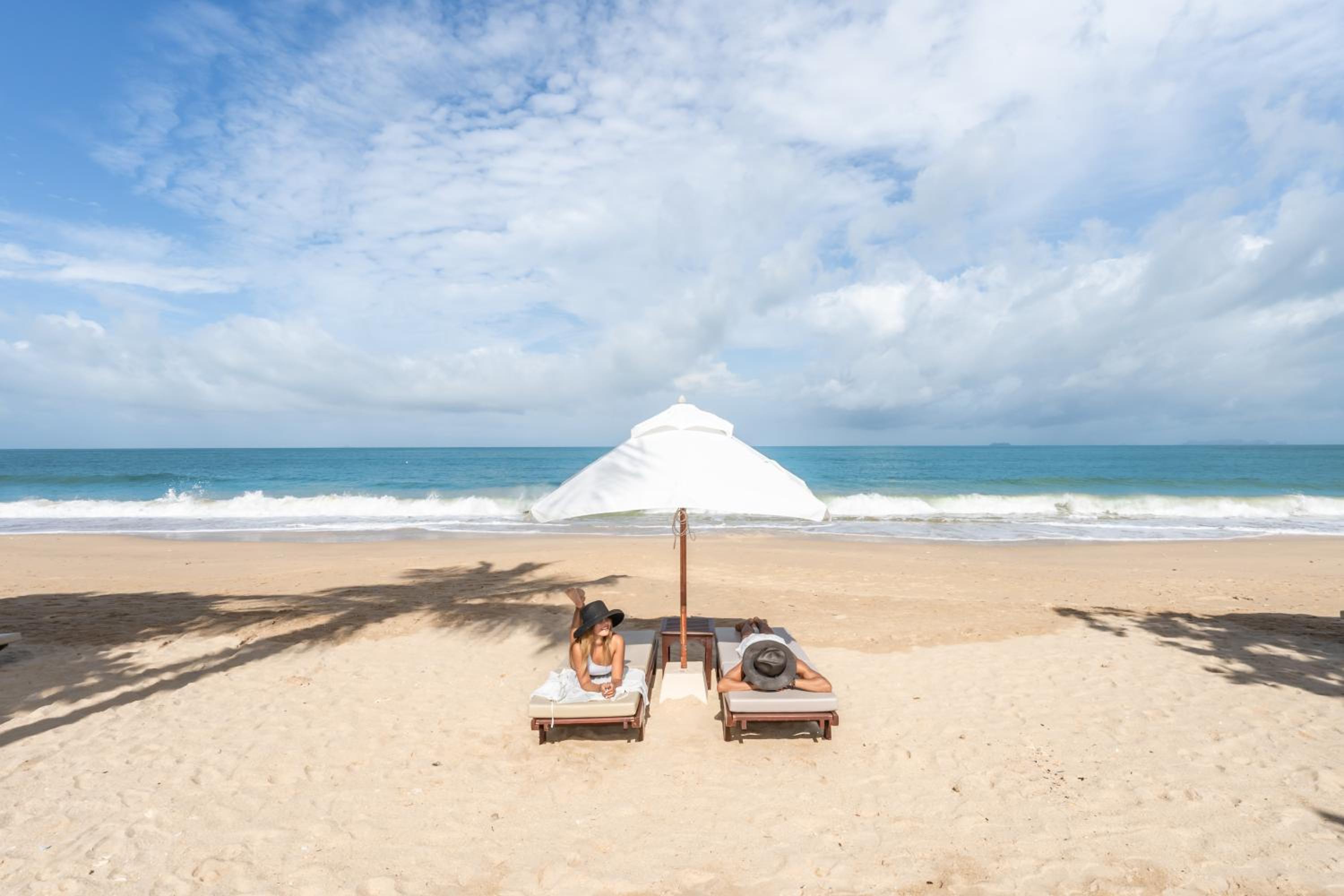 Beach Villa - Free Airport Shuttle - Photo 2