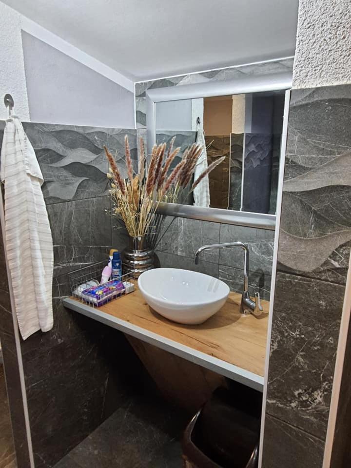 Two-Bedroom House - Photo 37