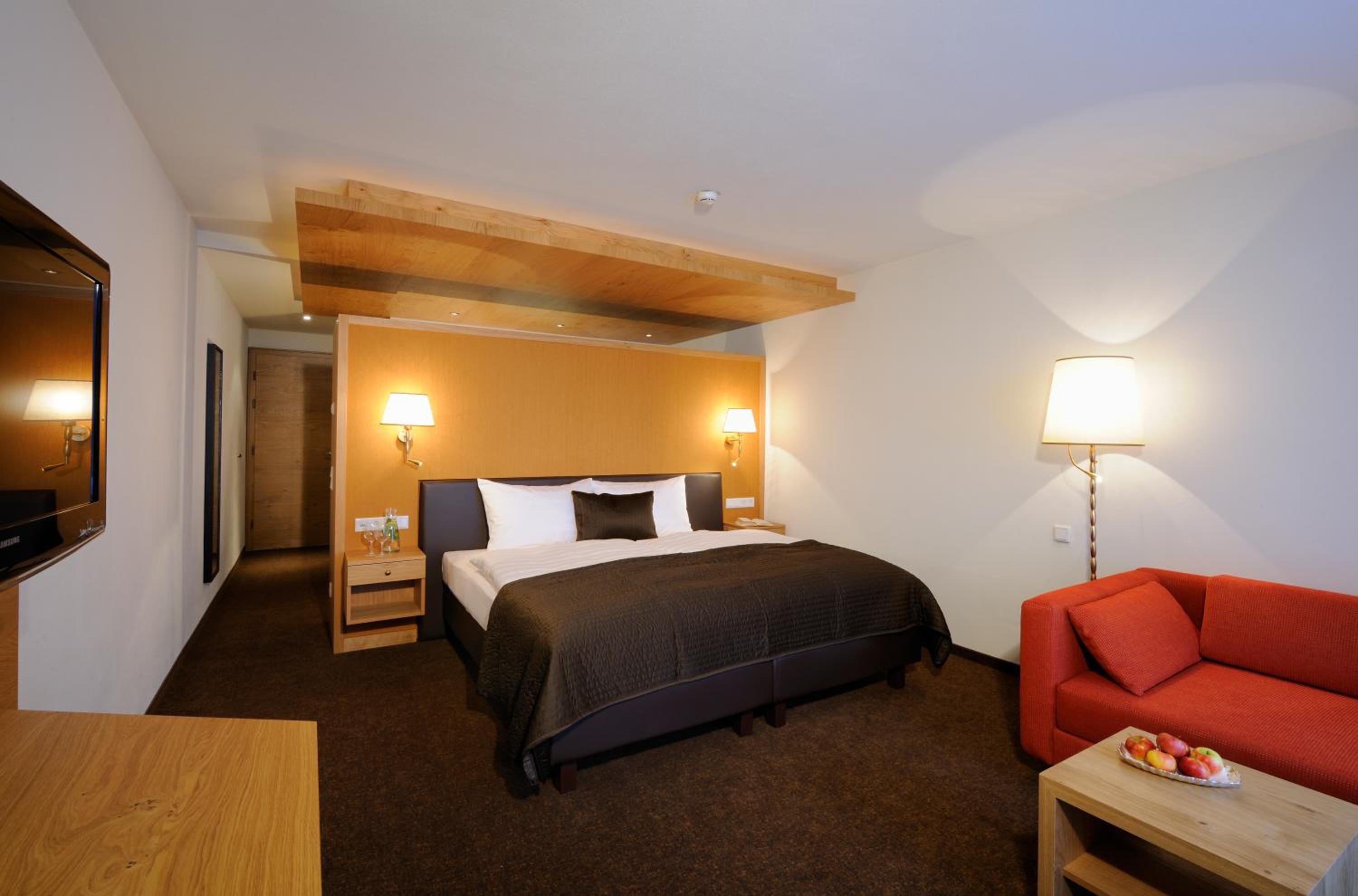 Deluxe Junior Suite - Photo 4