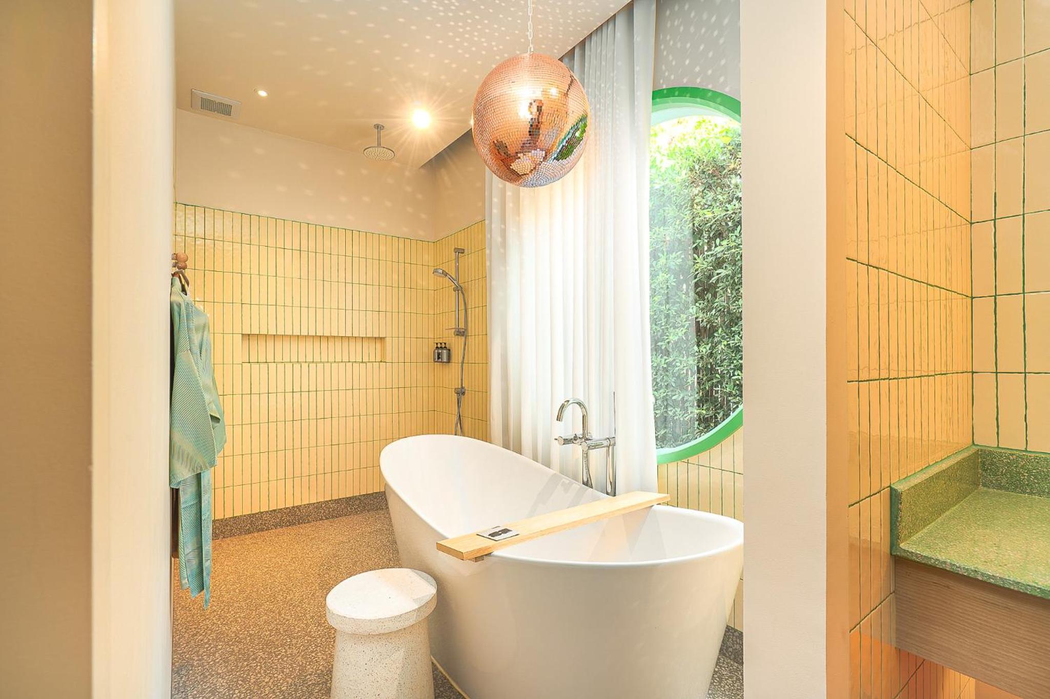 Villa With Private Pool - Photo 2