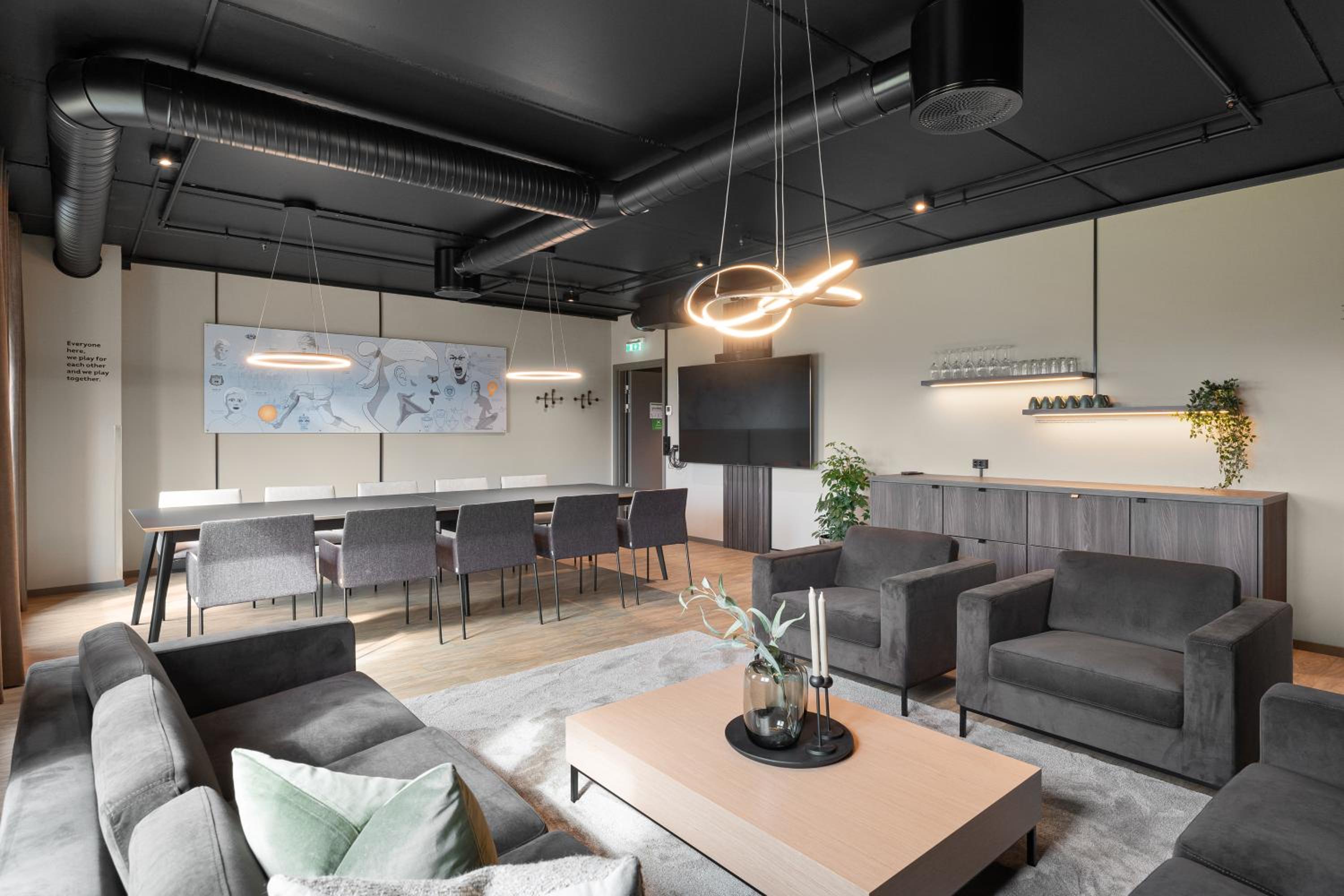 Superior Suite - Photo 6