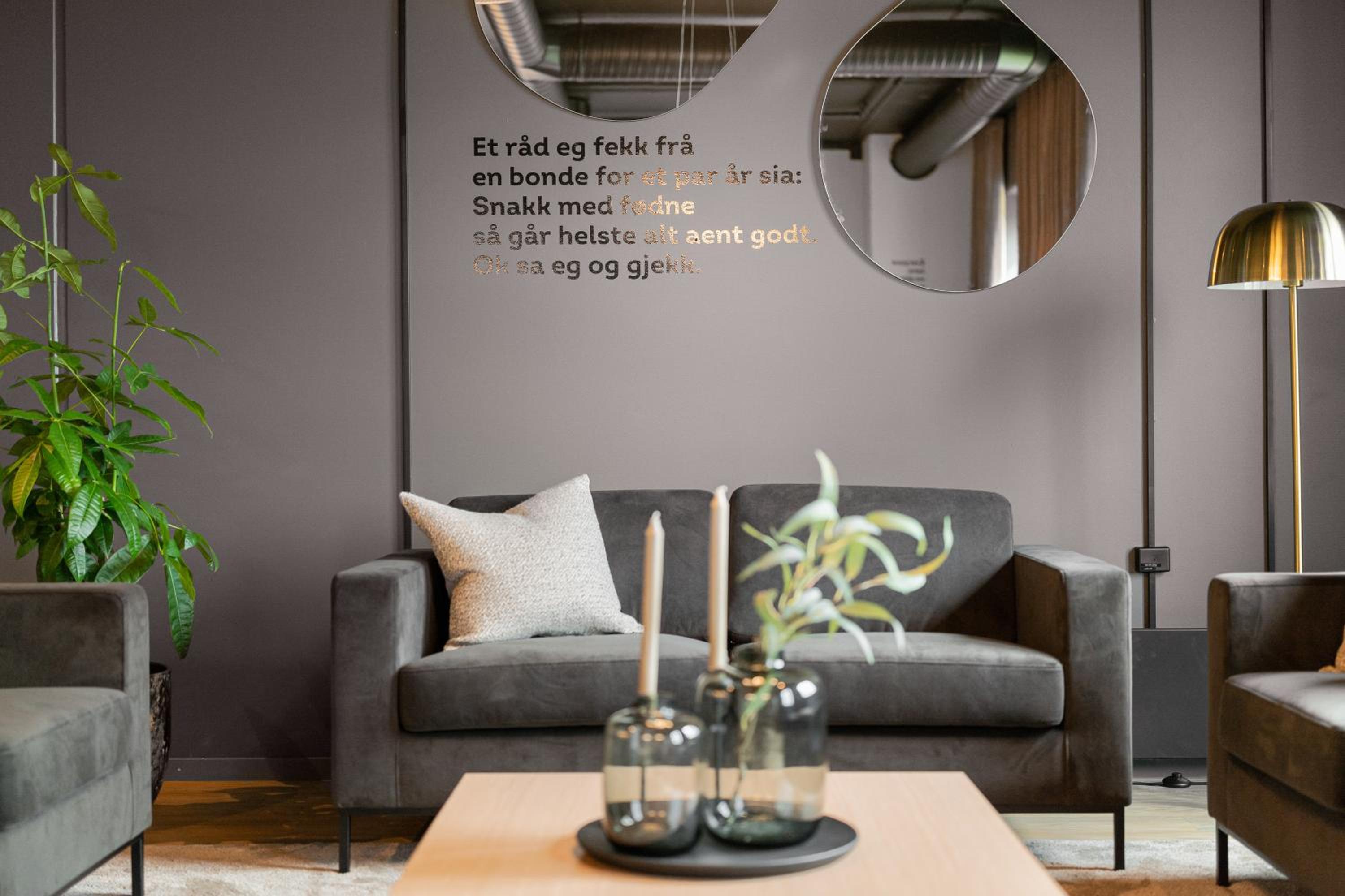 Superior Suite - Photo 8
