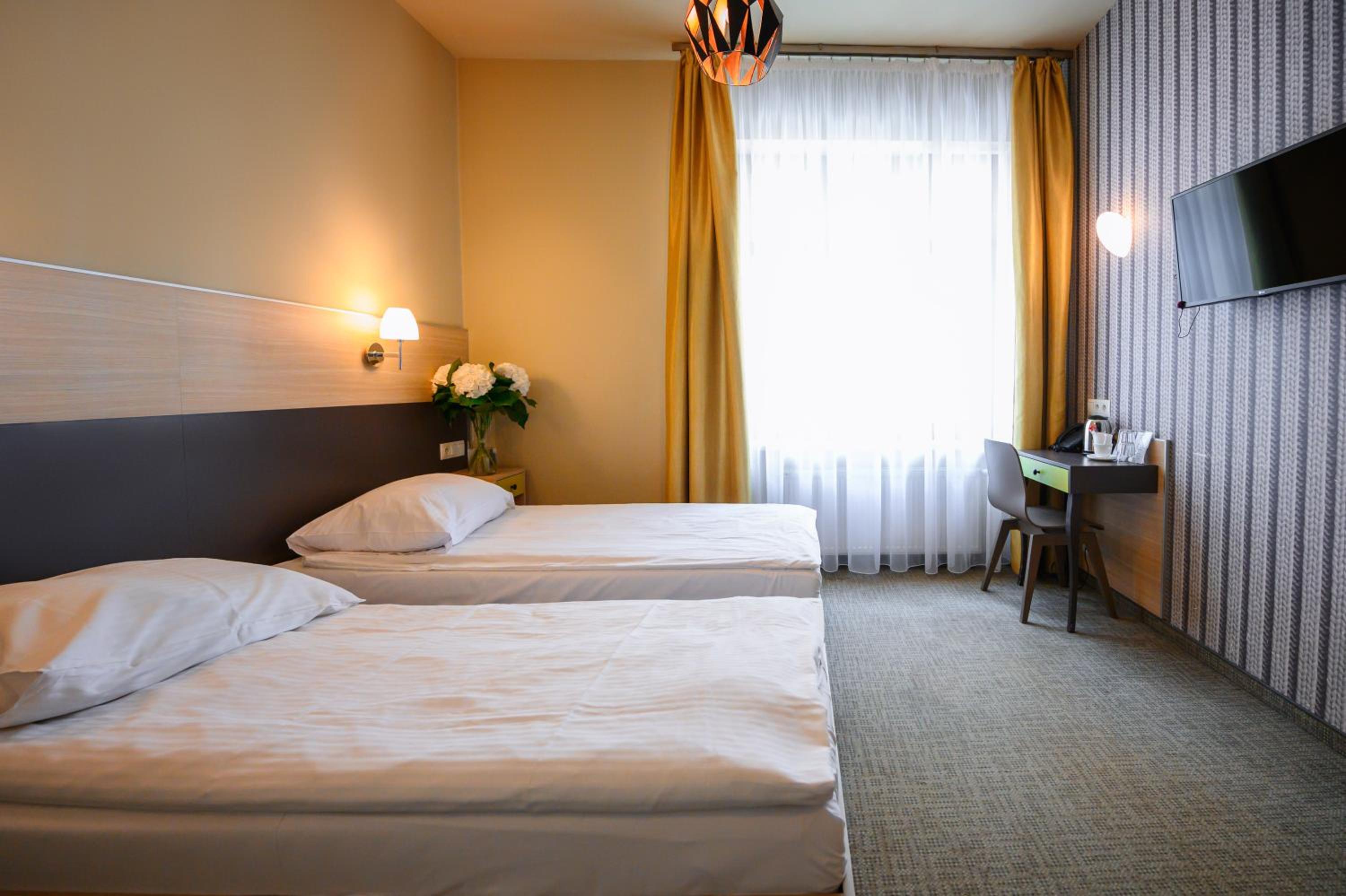 Double Room with Private Bathroom photo 1