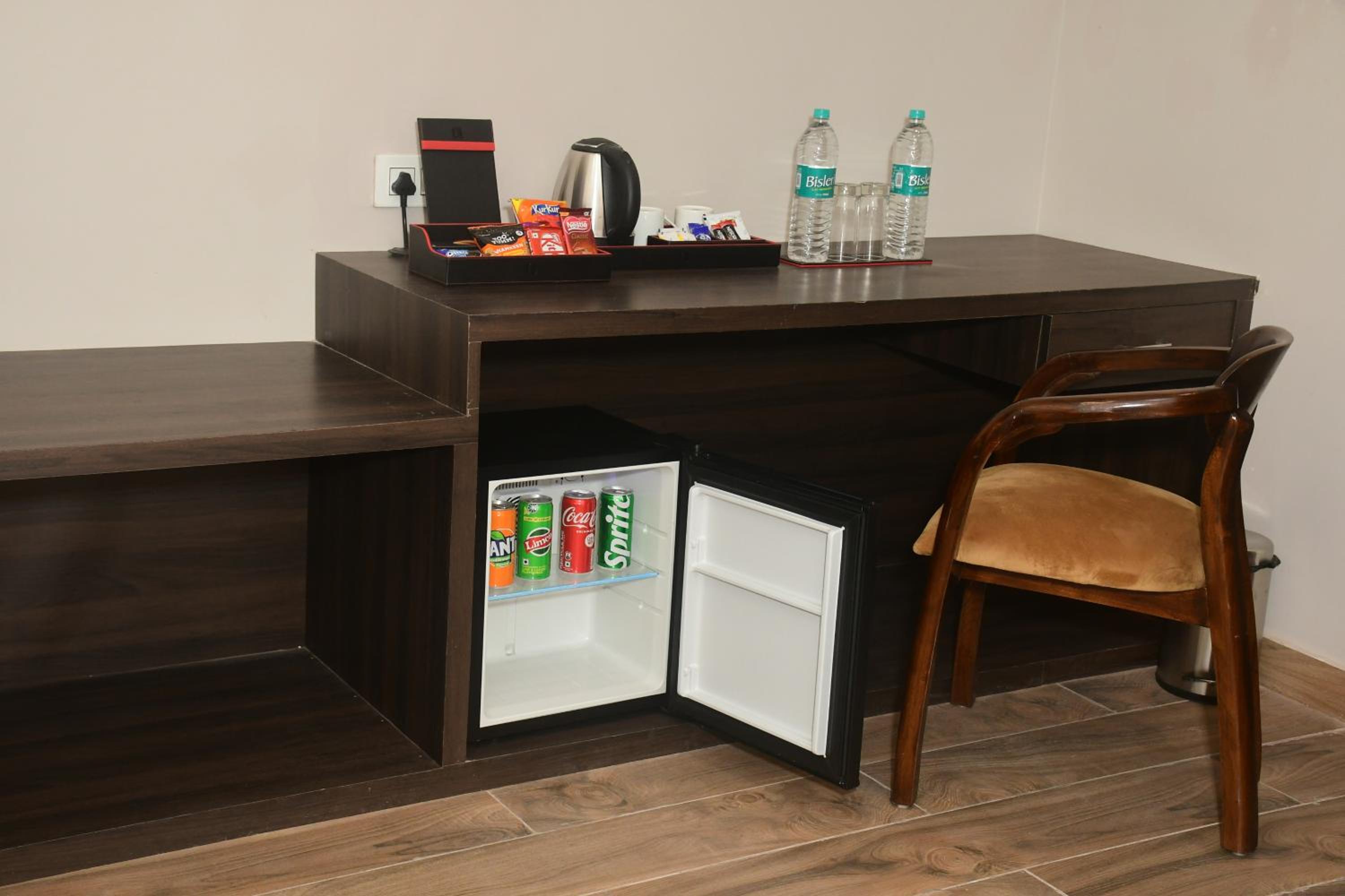 Suite - Photo 4
