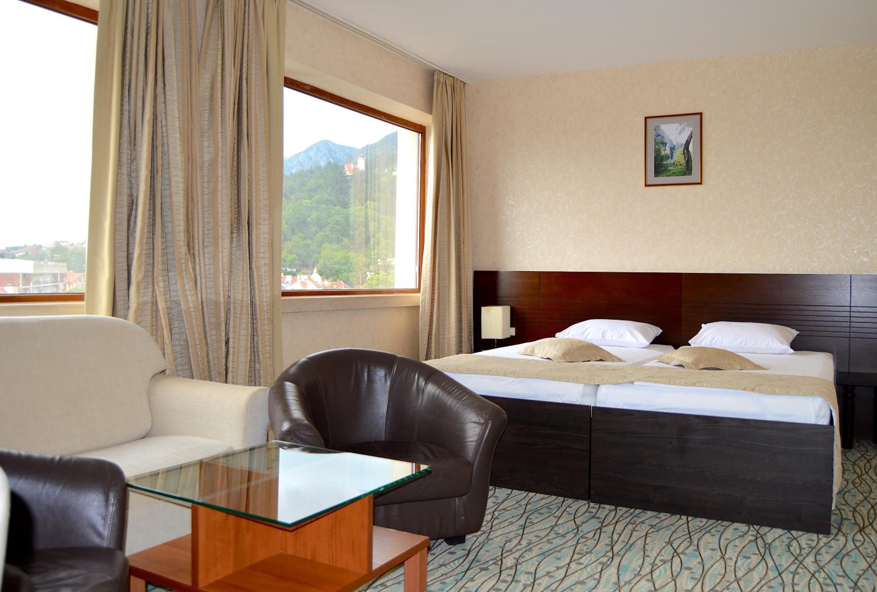 Double Room - Photo 7