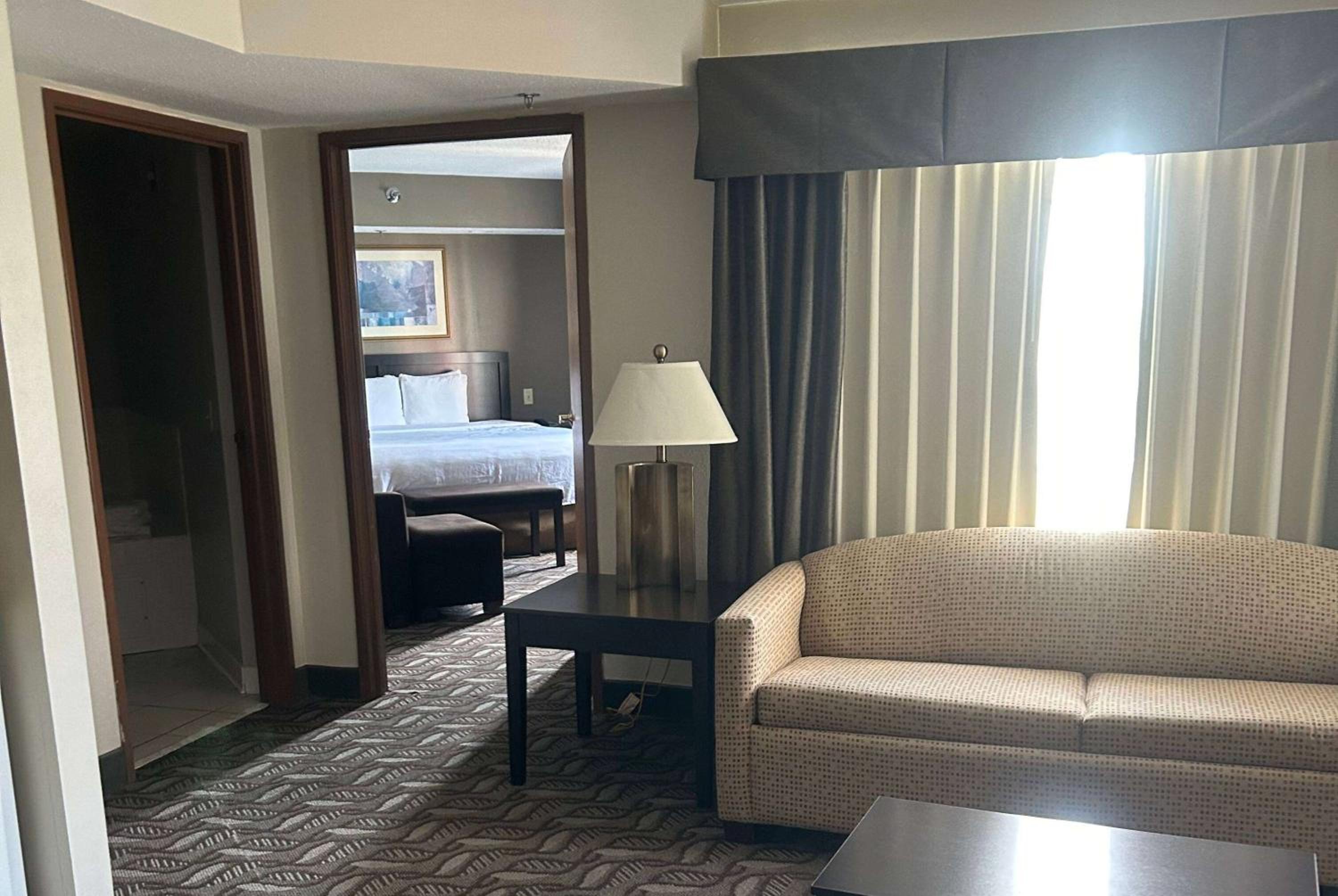 King Executive Suite - Non-Smoking - Photo 1