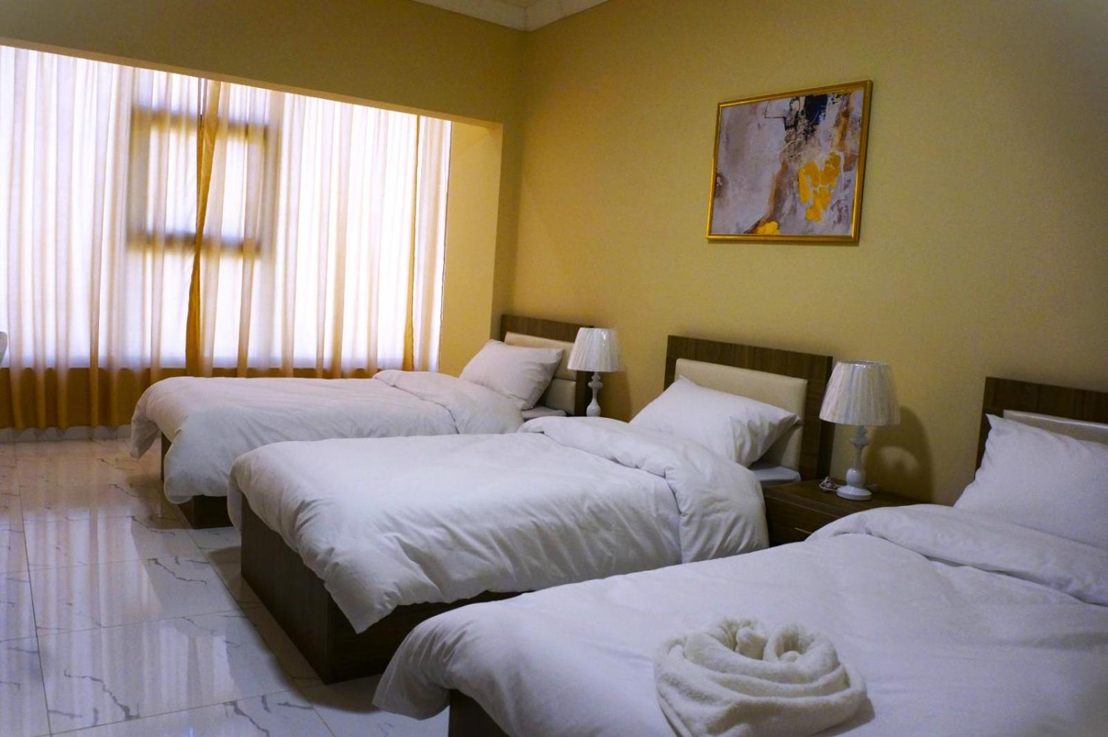 Triple Room