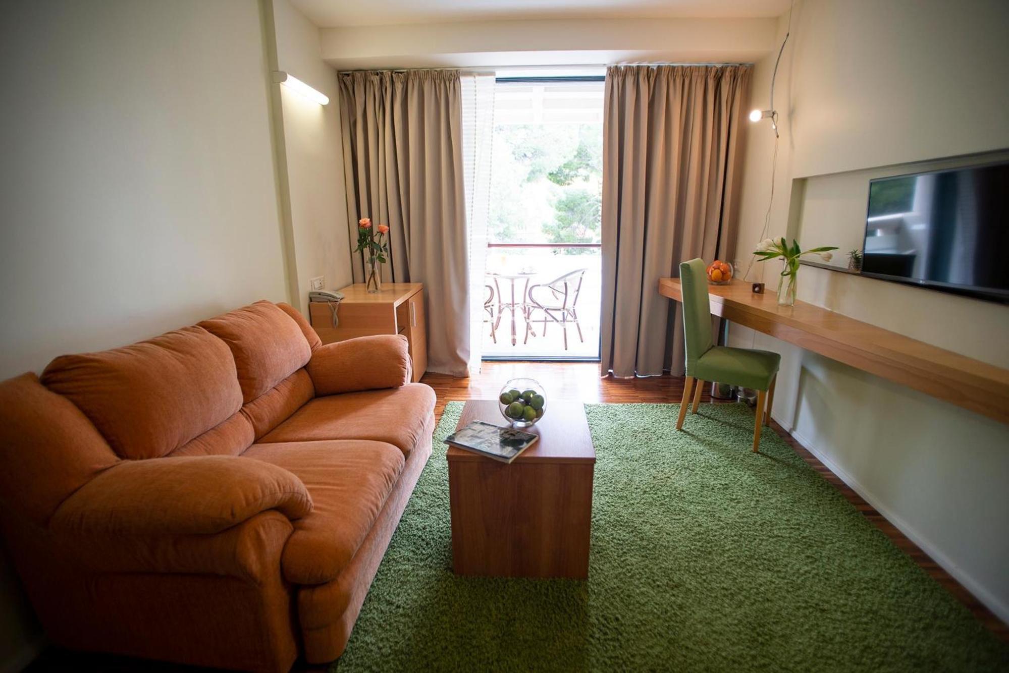 Duplex Suite with Balcony and Sea View photo 3