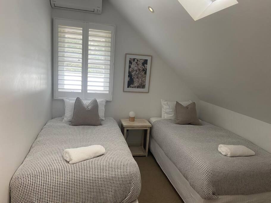 Seven-Bedroom House photo 3