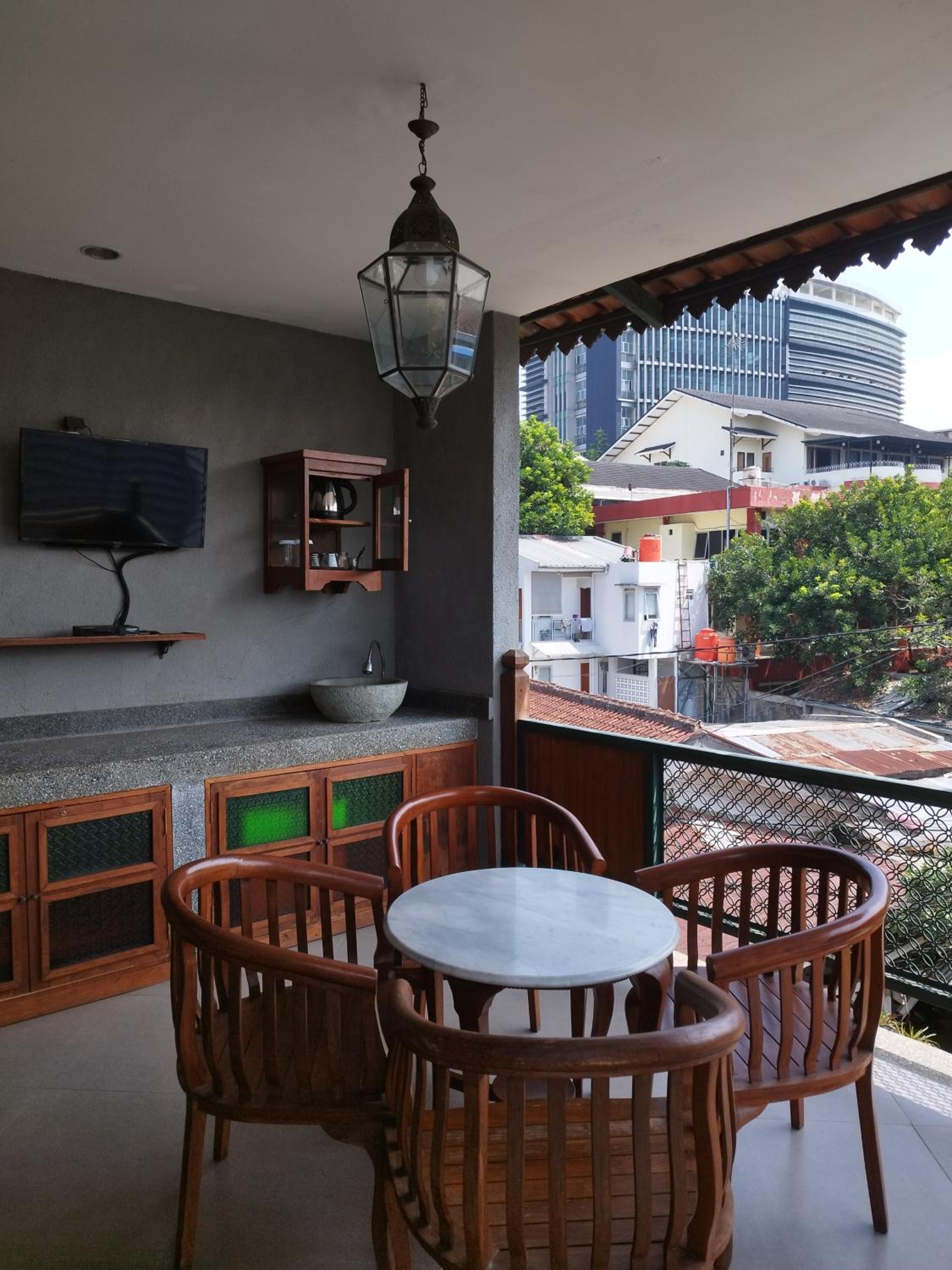 Double Room with Balcony - Photo 16