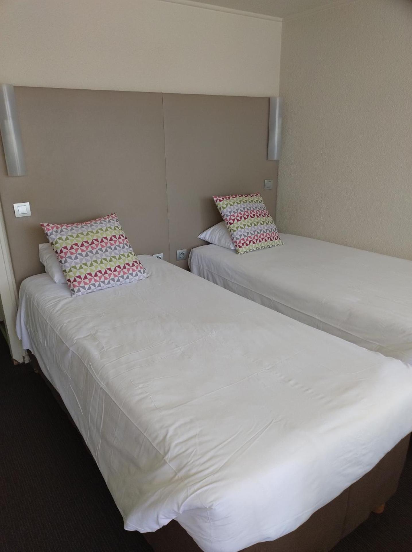 Twin Room - Photo 5