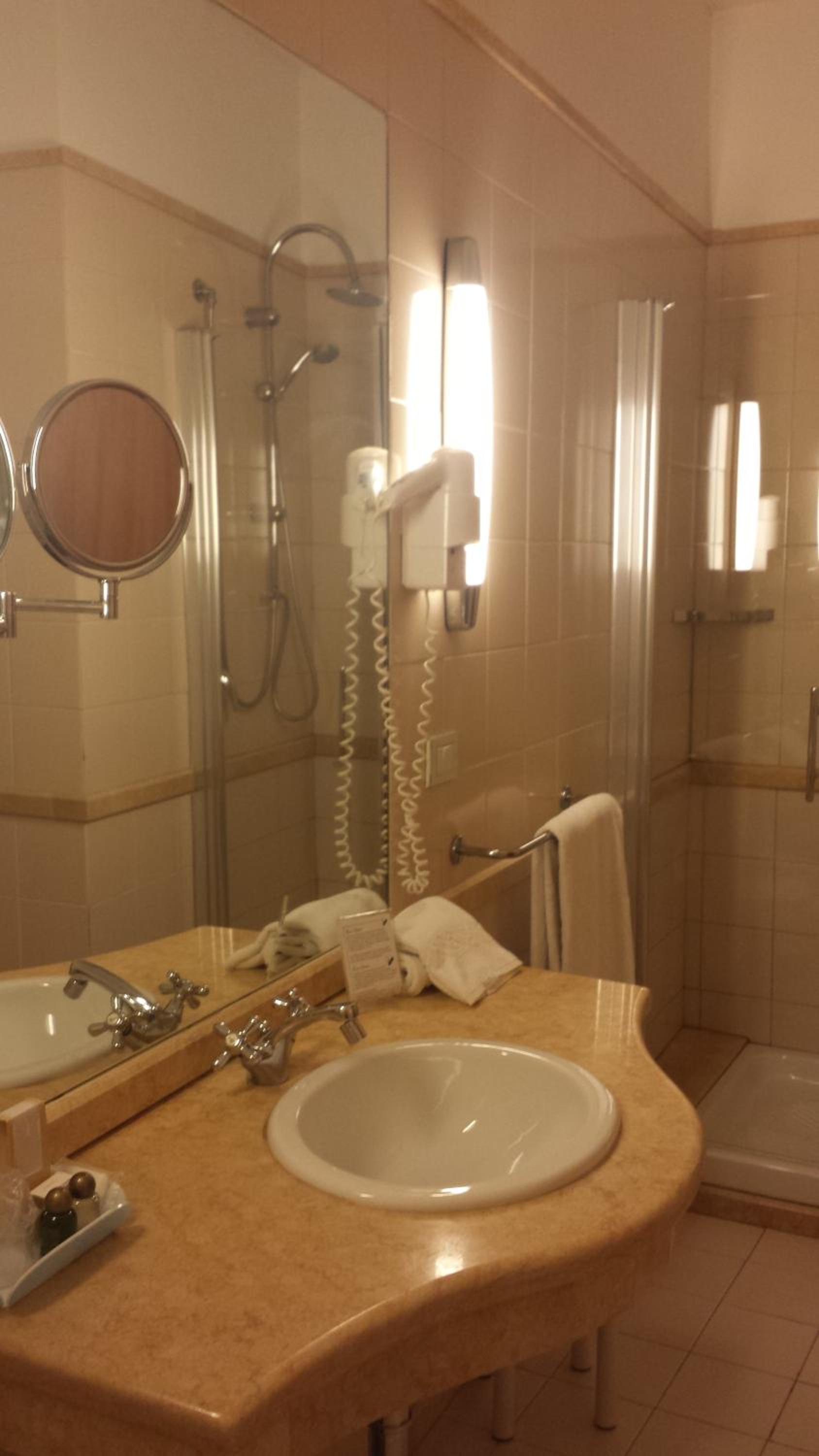 Junior Suite - Photo 8