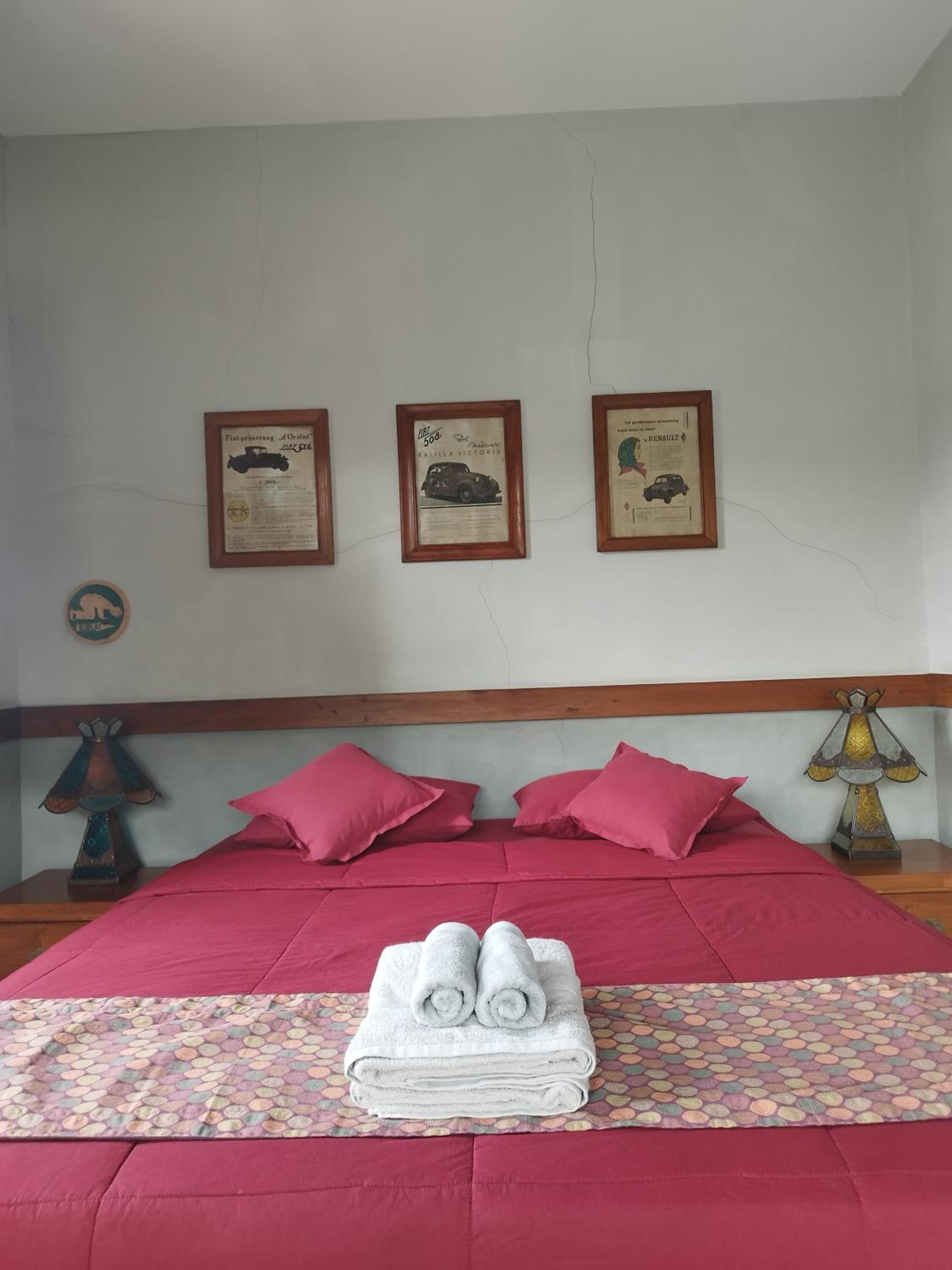 Double Room with Balcony - Photo 13