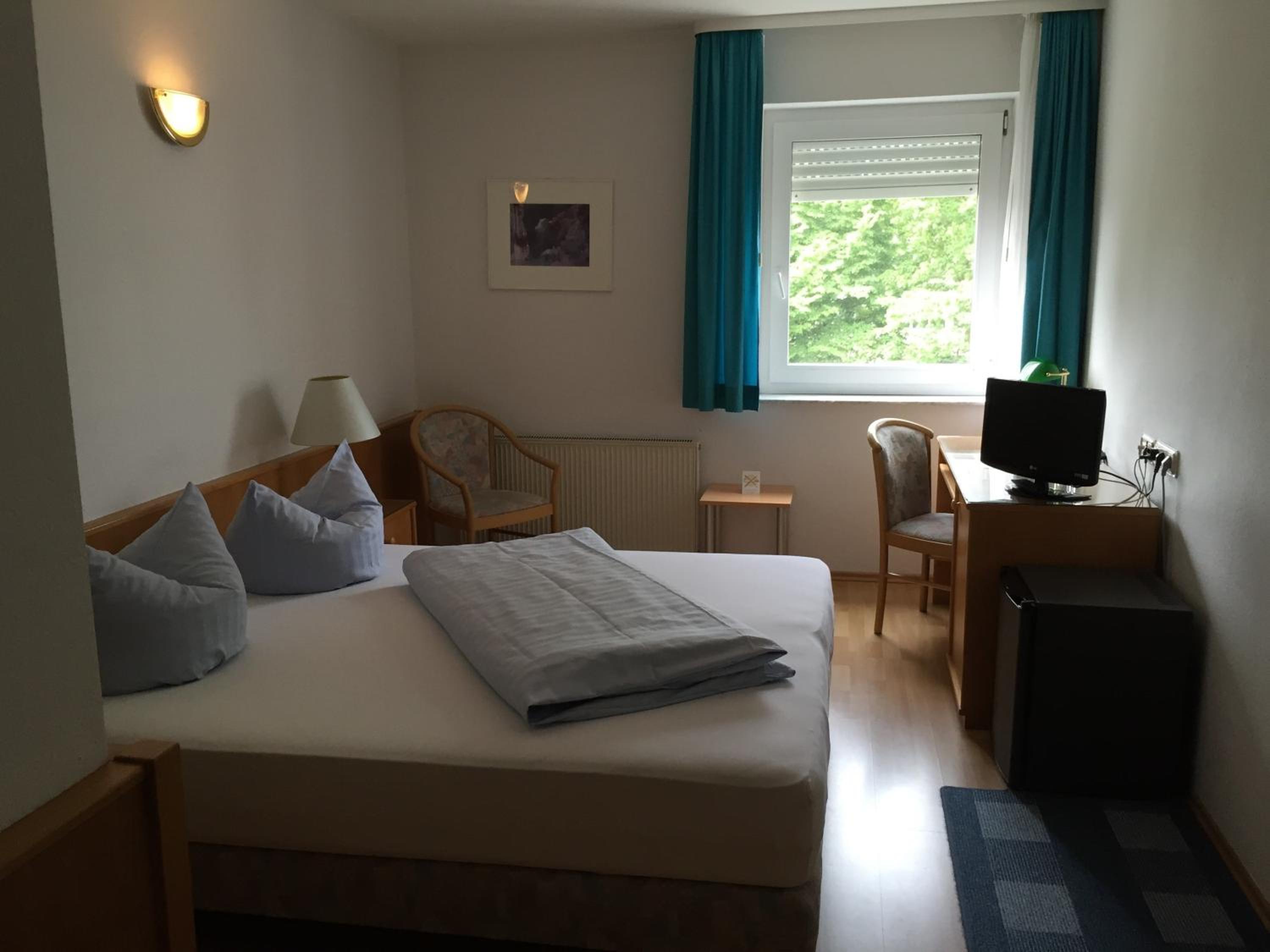 Double Room - Photo 9