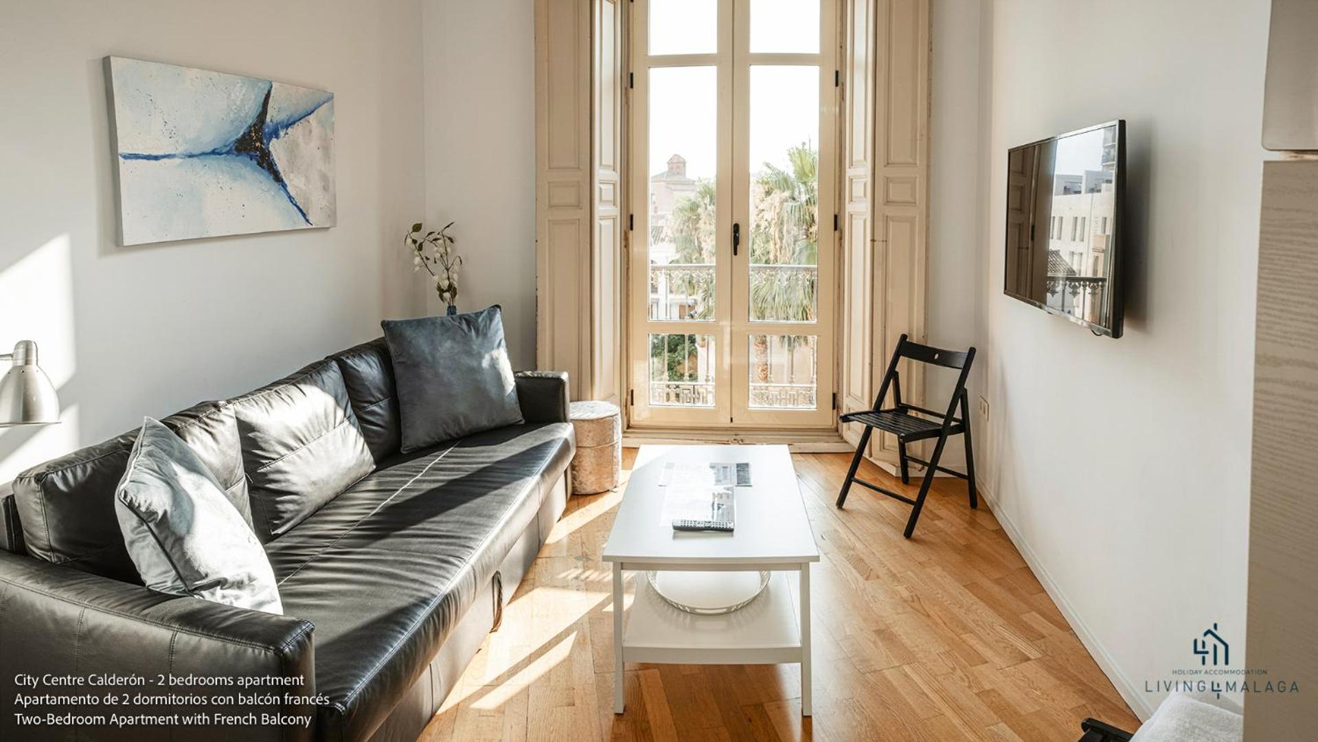 Apartamento de dos habitaciones con balcón francés